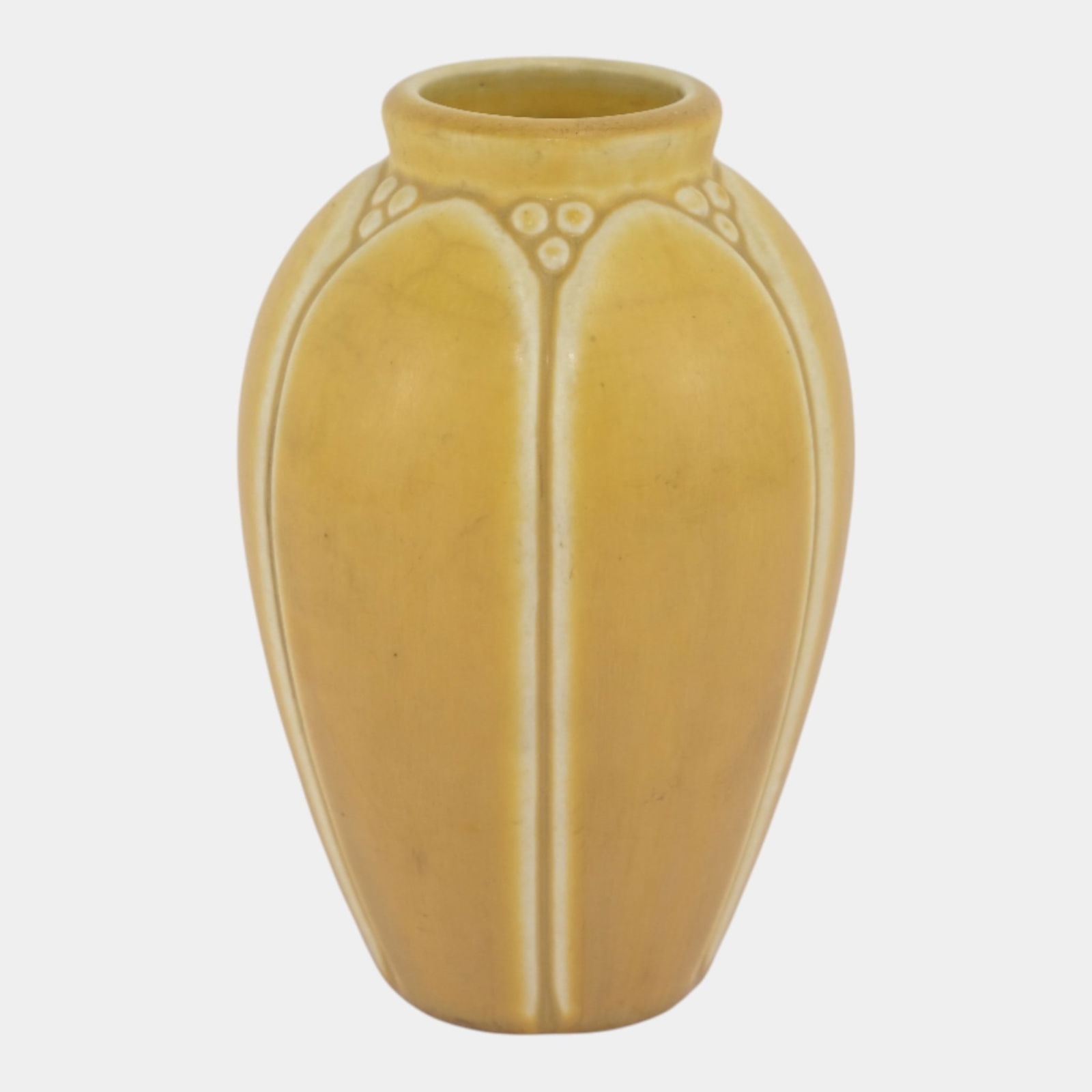 Rookwood 1919 Vintage Arts And Crafts Pottery Yellow Petal Ceramic Vase 2088: Rookwood 1919 Vintage Arts And Crafts Pottery Yellow Petal Ceramic Vase 2088 Warmly luminous and gracefully proportioned, this Arts & Crafts era Rookwood vase features a softly swollen form with verti