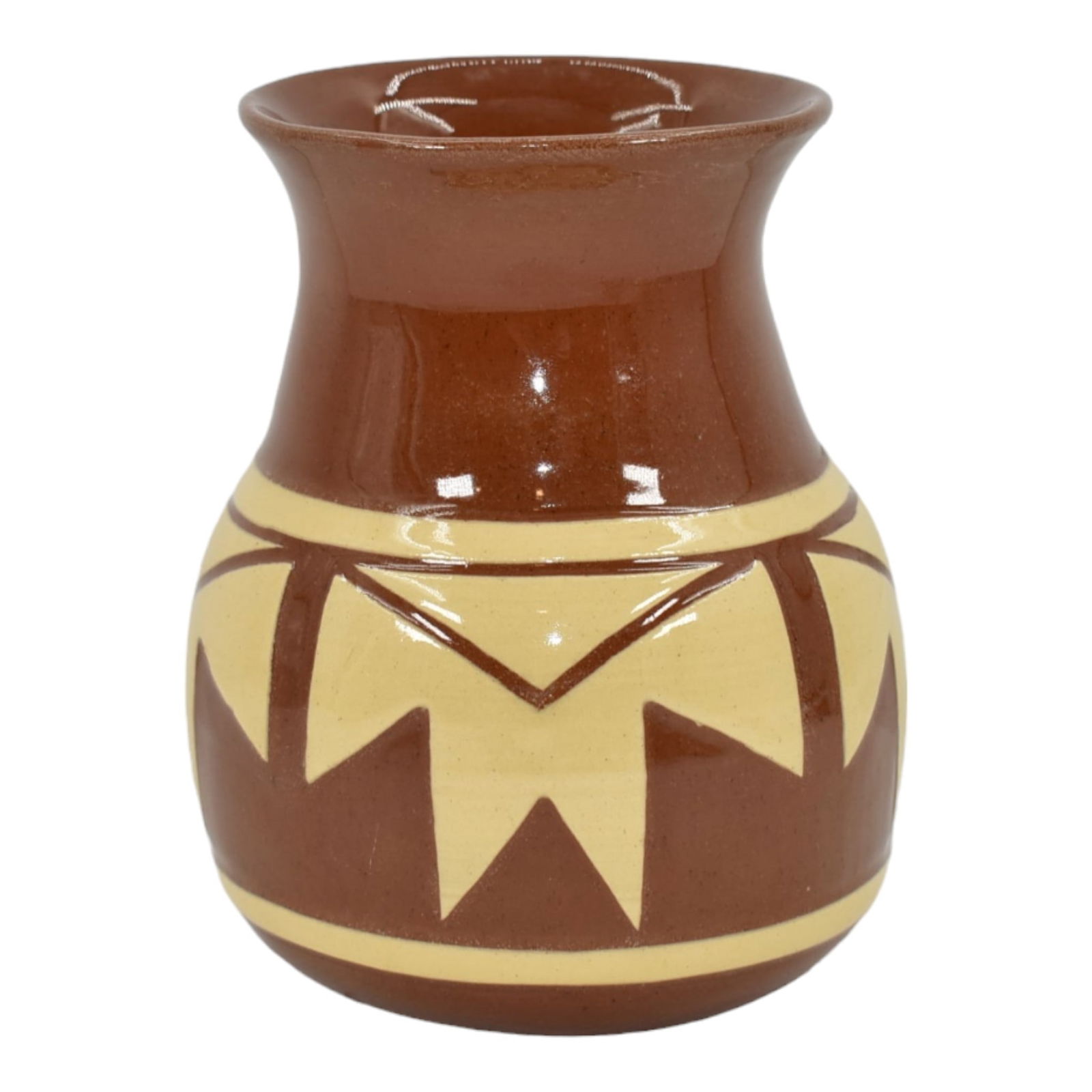 Pine Ridge Sioux Dakota Pottery Hand Made Brown Geometric Design Ceramic Vase: Pine Ridge Sioux Dakota Pottery Hand Made Brown Geometric Design Ceramic Vase Wonderful Native American geometric design. Excellent original condition. No chips, cracks, damage or repair of any kind.