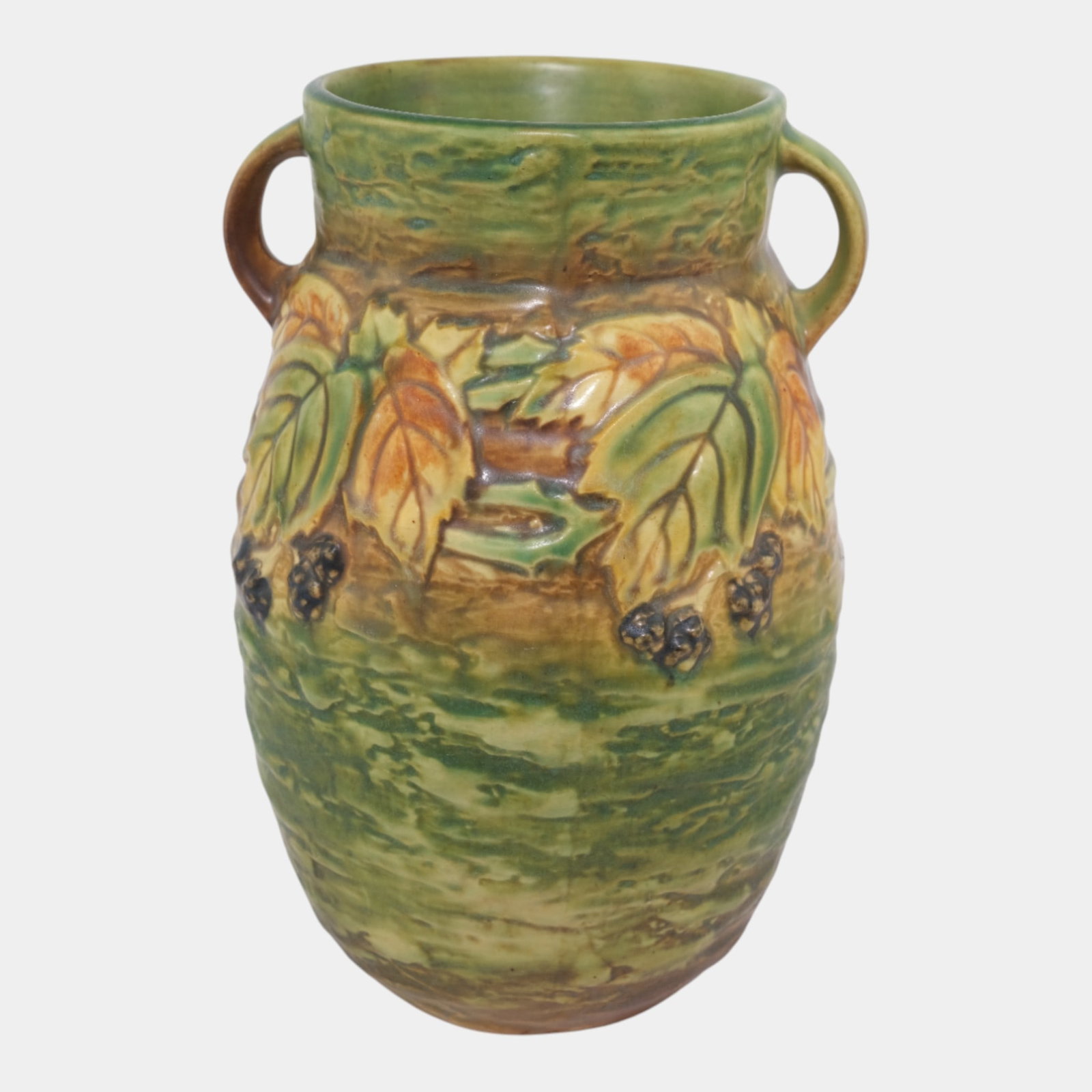 Roseville Blackberry 1932 Vintage Art Pottery Ceramic Flower Vase 576-8: Roseville Blackberry 1932 Vintage Art Pottery Ceramic Flower Vase 576-8 Large and hard to find form with nice mold and color. Excellent condition. Shows well with minor nick to berry as shown. No othe