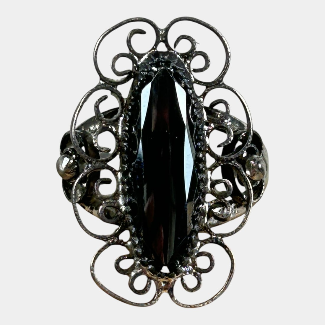 Sterling Silver 925 Faceted Black Stone Art Nouveau Filigree Ring Size 5 (1 of 3)
