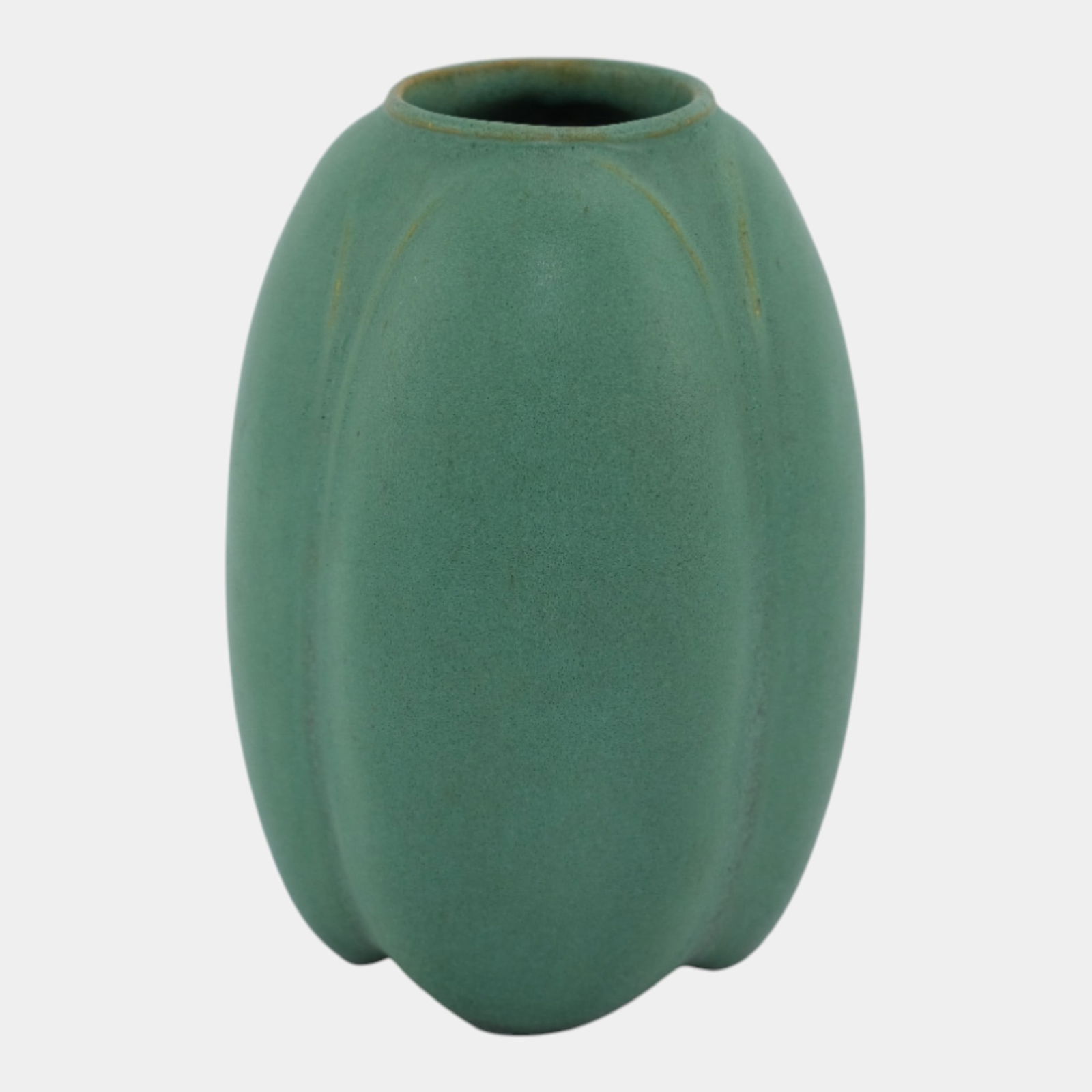Teco F. Albert Vintage Arts And Crafts Pottery Matte Green Lobed Vase 114 (1 of 6)