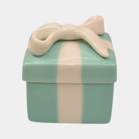 Tiffany & Co Art Pottery Porcelain Blue Present Trinket Box