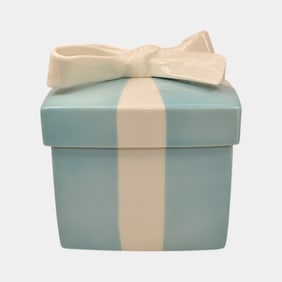 Tiffany & Co Art Pottery Porcelain Blue Present Trinket Box
