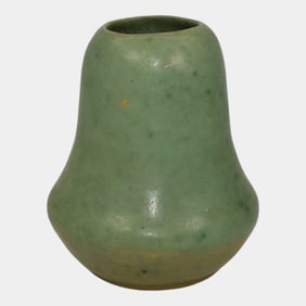 Vintage Arts and Crafts Pottery Matte Green Vase 306