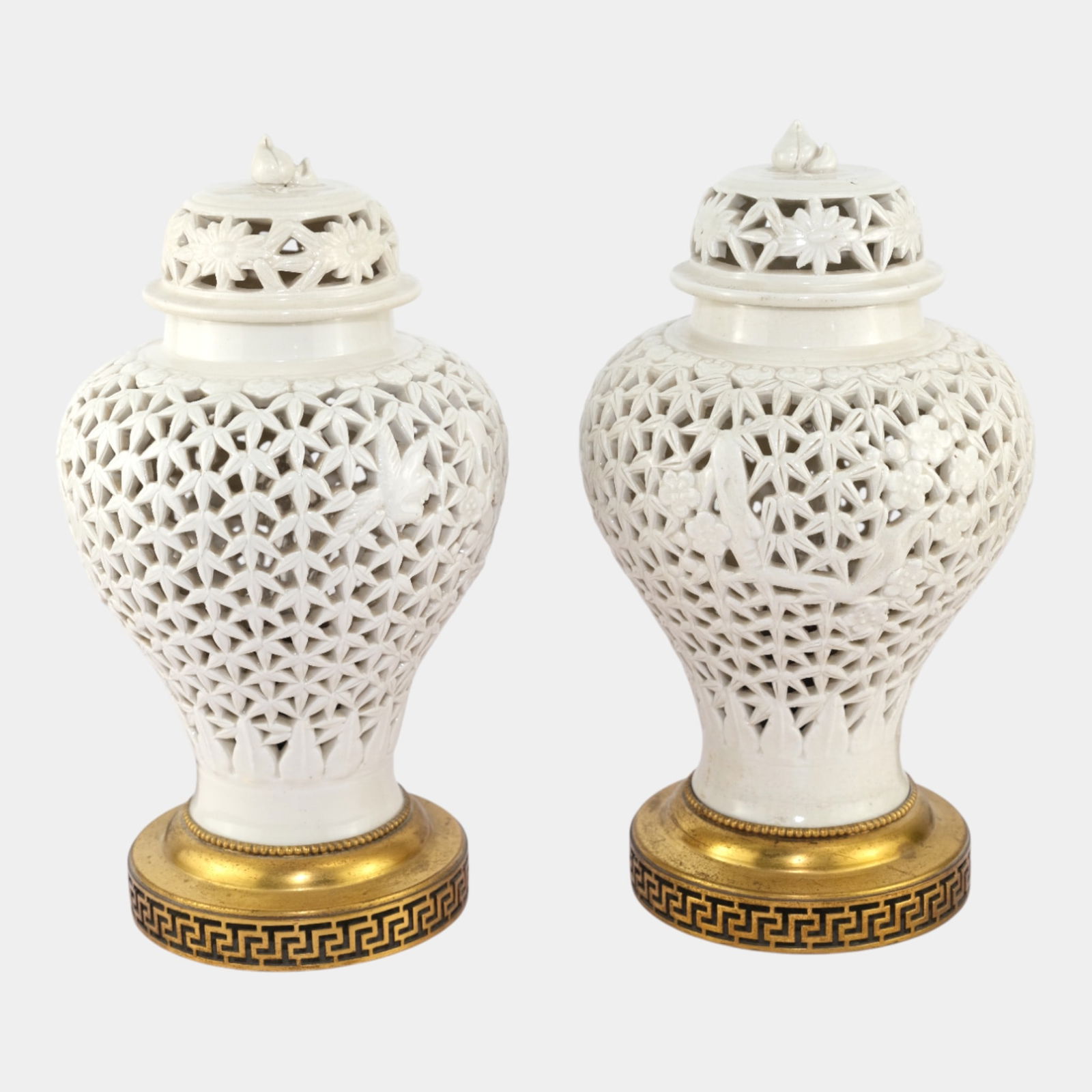 Asian Mid Century 1950s White Pierced Bird And Leaf Motif Table Lamps Gilt Bases: We offer affordable in-house shipping on all items. Asian Mid Century 1950s White Pierced Bird And Leaf Motif Table Lamps Gilt Bases Intricately pierced and visually striking, this matching pair of t