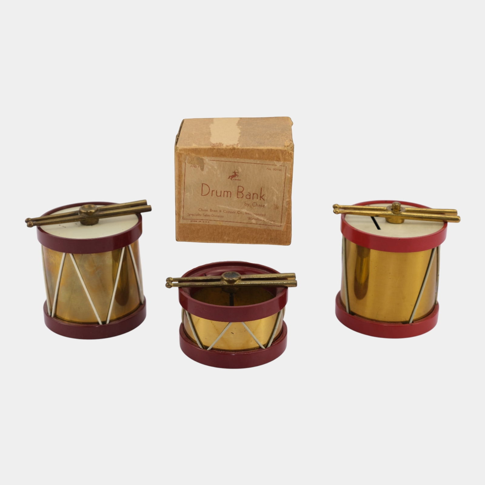 Helen Bishop Dennis For Chase 1930s Red Drum Cigarette Holder, Ashtray, & Bank: We offer affordable in-house shipping on all items. Helen Bishop Dennis For Chase 1930s Red Drum Cigarette Holder, Ashtray, & Bank A scarce 1930s drum-form set by Helen Bishop Dennis for Chase, featu