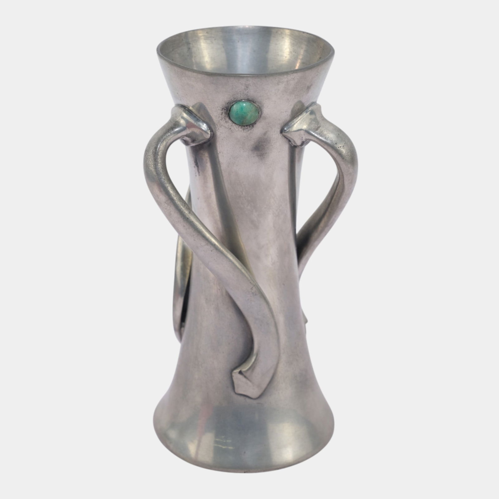 Archibald Knox For Liberty & Co. Art Nouveau Pewter Three Twist Handle Vase 030: We offer affordable in-house shipping on all items. Archibald Knox For Liberty & Co. Art Nouveau Pewter Three Twist Handle Vase 030 Elegantly sculptural and softly flowing, this Art Nouveau pewter va