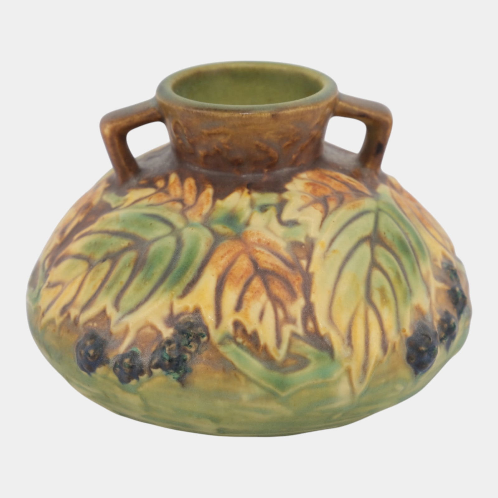 Roseville Blackberry Green 1932 Vintage Art Pottery Ceramic Vase 568-4: We offer affordable in-house shipping on all items. Roseville Blackberry Green 1932 Vintage Art Pottery Ceramic Vase 568-4 Excellent original condition. No chips, cracks, damage or repair of any kind