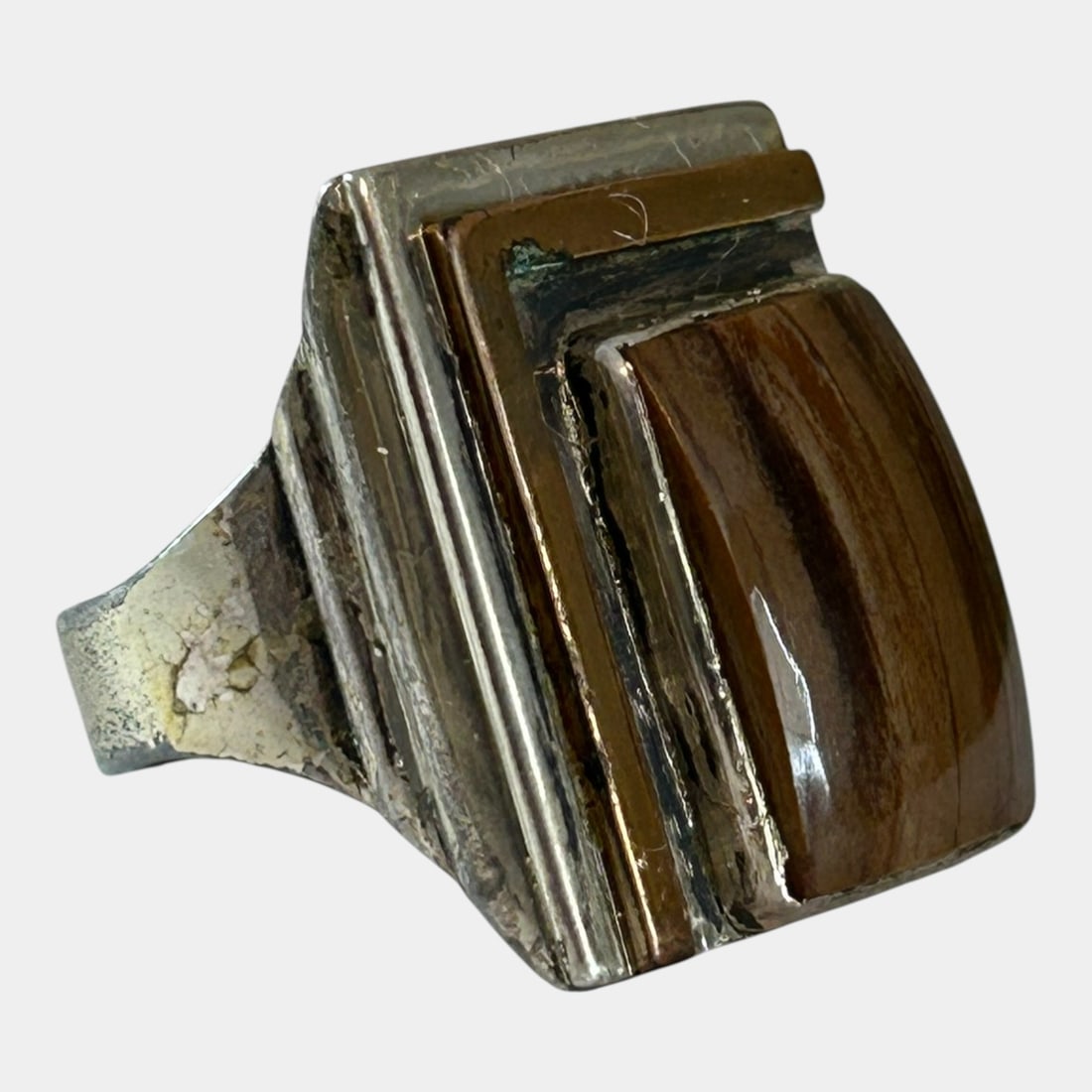 Sterling Silver 925 Copper Accented Mid Century Modernist Brown Stone Ring Size 9: We offer affordable in-house shipping on all items. Boldly architectural and sculpturally formed, this modernist sterling silver ring features stepped geometric construction accented by a glossy brow
