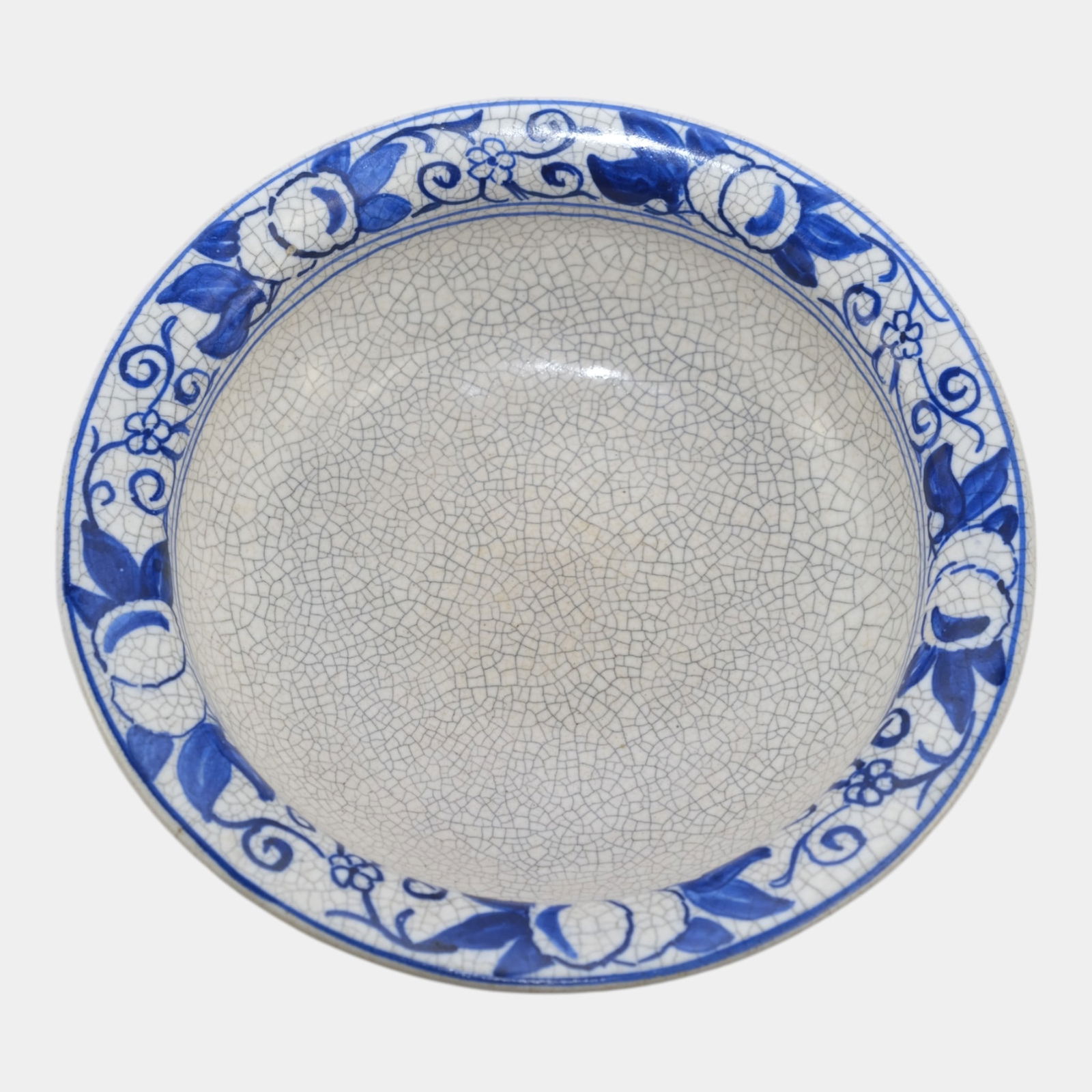 Dedham Pottery 1896-1928 Arts And Crafts Pottery Blue Horsechestnut Serving Bowl: We offer affordable in-house shipping on all items. Dedham Pottery 1896-1928 Arts And Crafts Pottery Blue Horsechestnut Serving Bowl Chestnut fruits and curling leaves decorate the rim of this Dedham