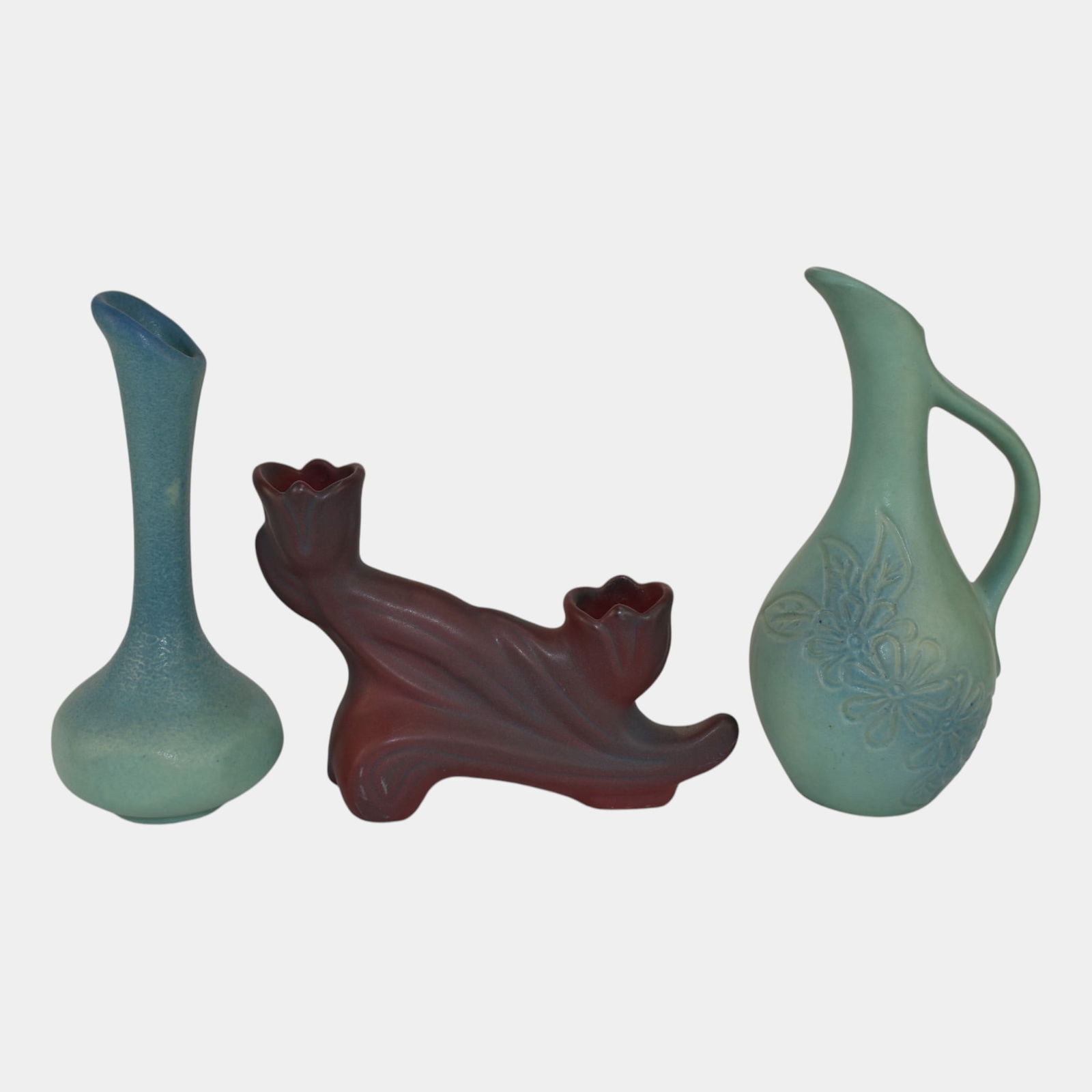Van Briggle Vintage Original Hand Thrown Carved Pottery Vases Ewer: Professional, fast, and affordable in house shipping available for all items. Van Briggle Vintage Original Hand Thrown Carved Pottery Vases Ewer Nice arts and crafts form with a nice glaze. Excellent