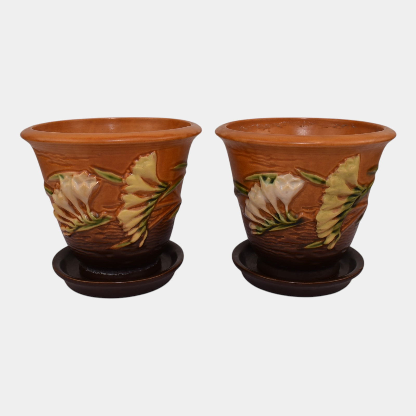 Roseville Freesia Lot Of Two Vintage Art Pottery Flower Pot Planters (1 of 3)