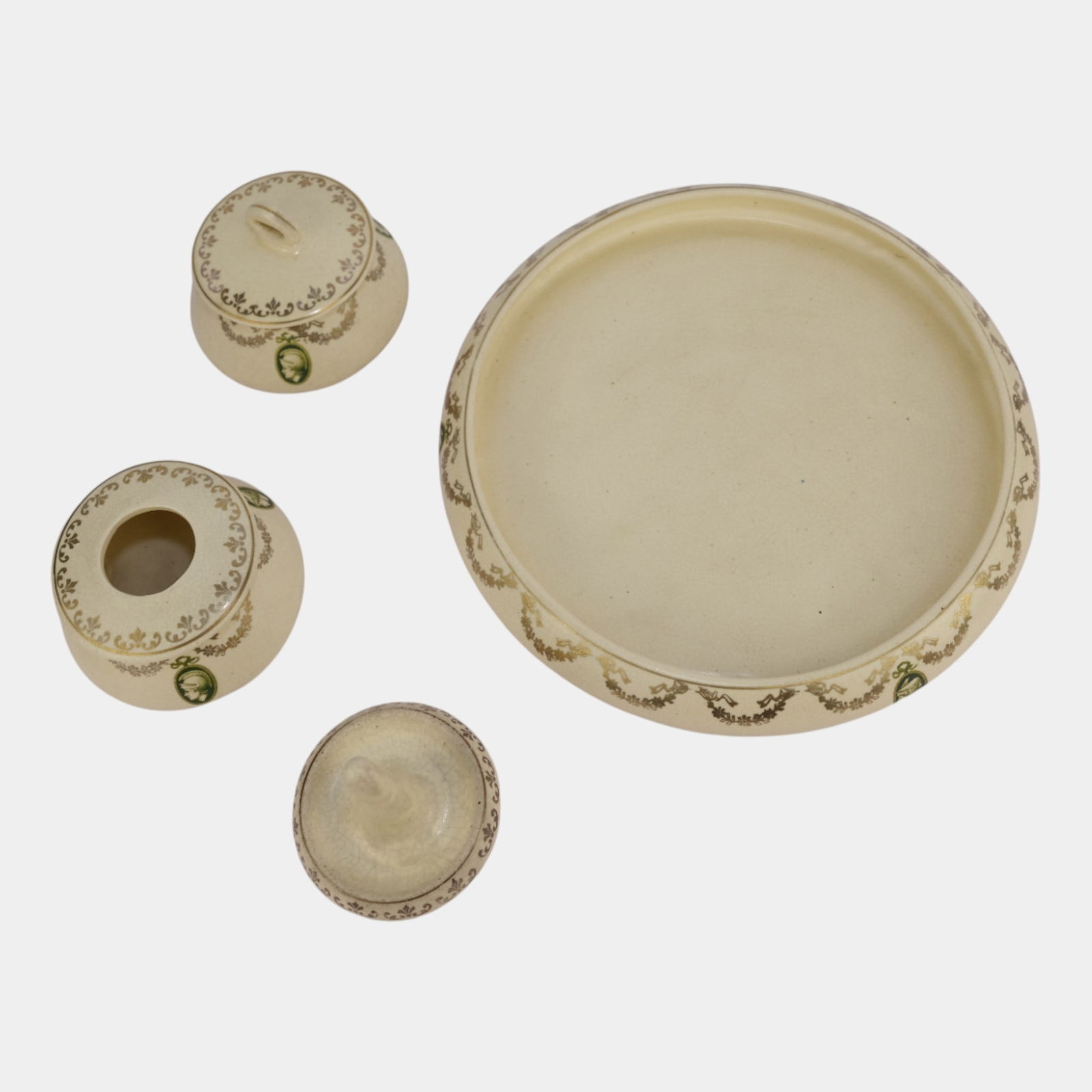 Roseville Pottery Creamware Medallion Circa 1916 Complete Dresser Set (1 of 3)