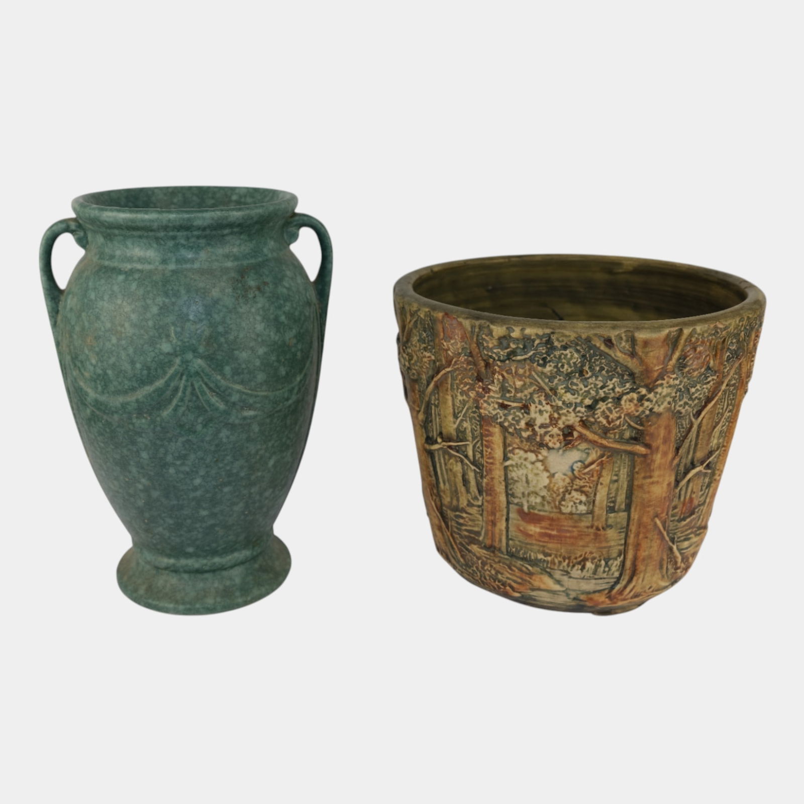 Weller Forest Robinson Ransbottom Planter And Vase: Professional, fast, and affordable in house shipping available for all items. Weller Forest Robinson Ransbottom Planter And Vase Age related wear. Vase bottom marked with 189. Vase is 10" tall and 7