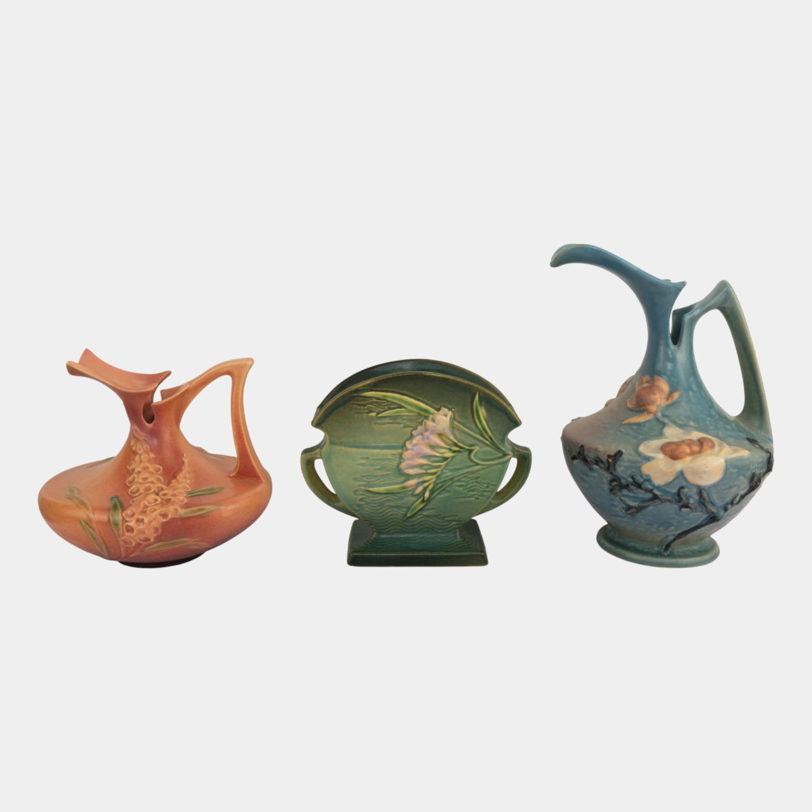 Roseville Magnolia Foxglove Freesia Ewers Vase (1 of 7)