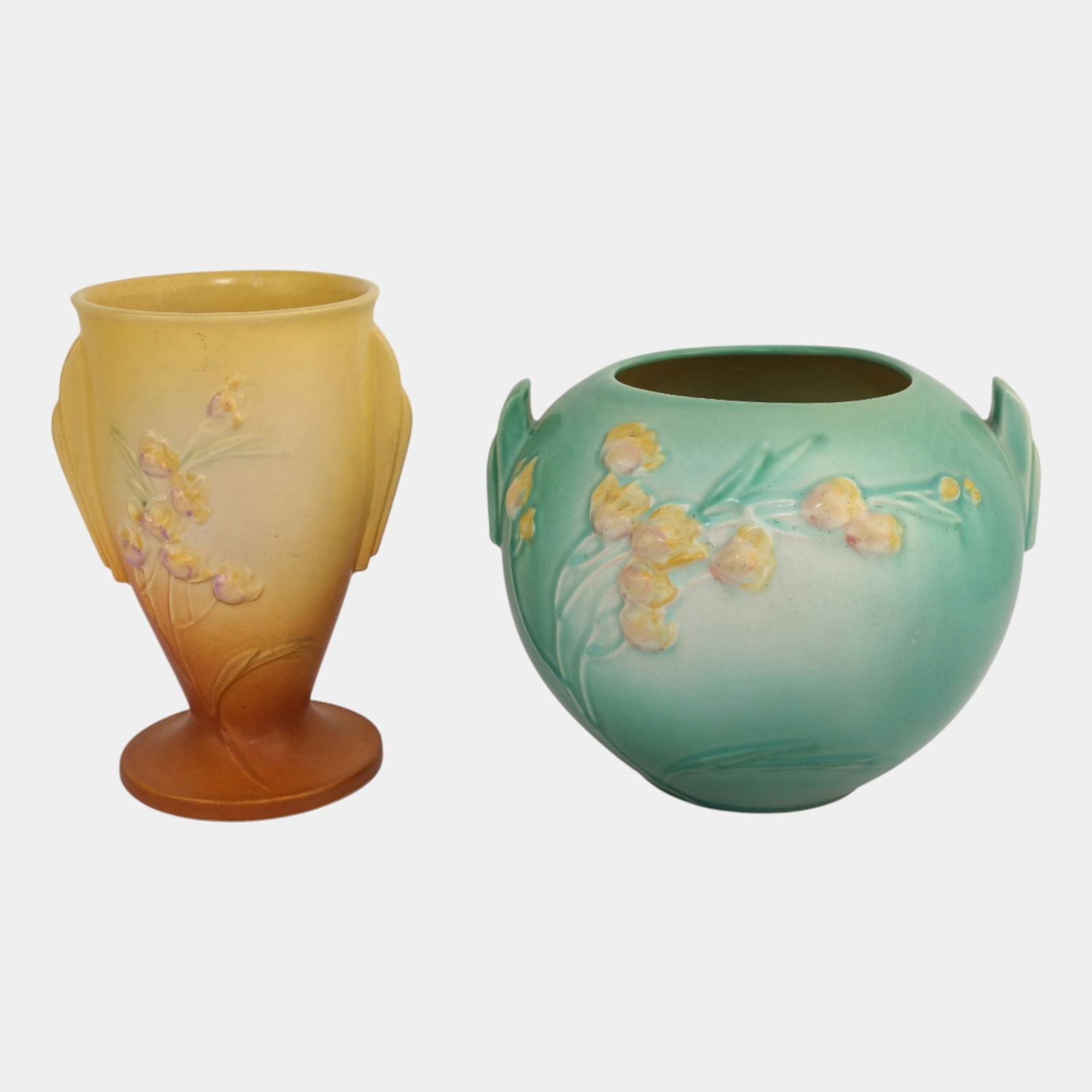 Roseville Art Pottery Ixia Vase And Bowl (1 of 6)