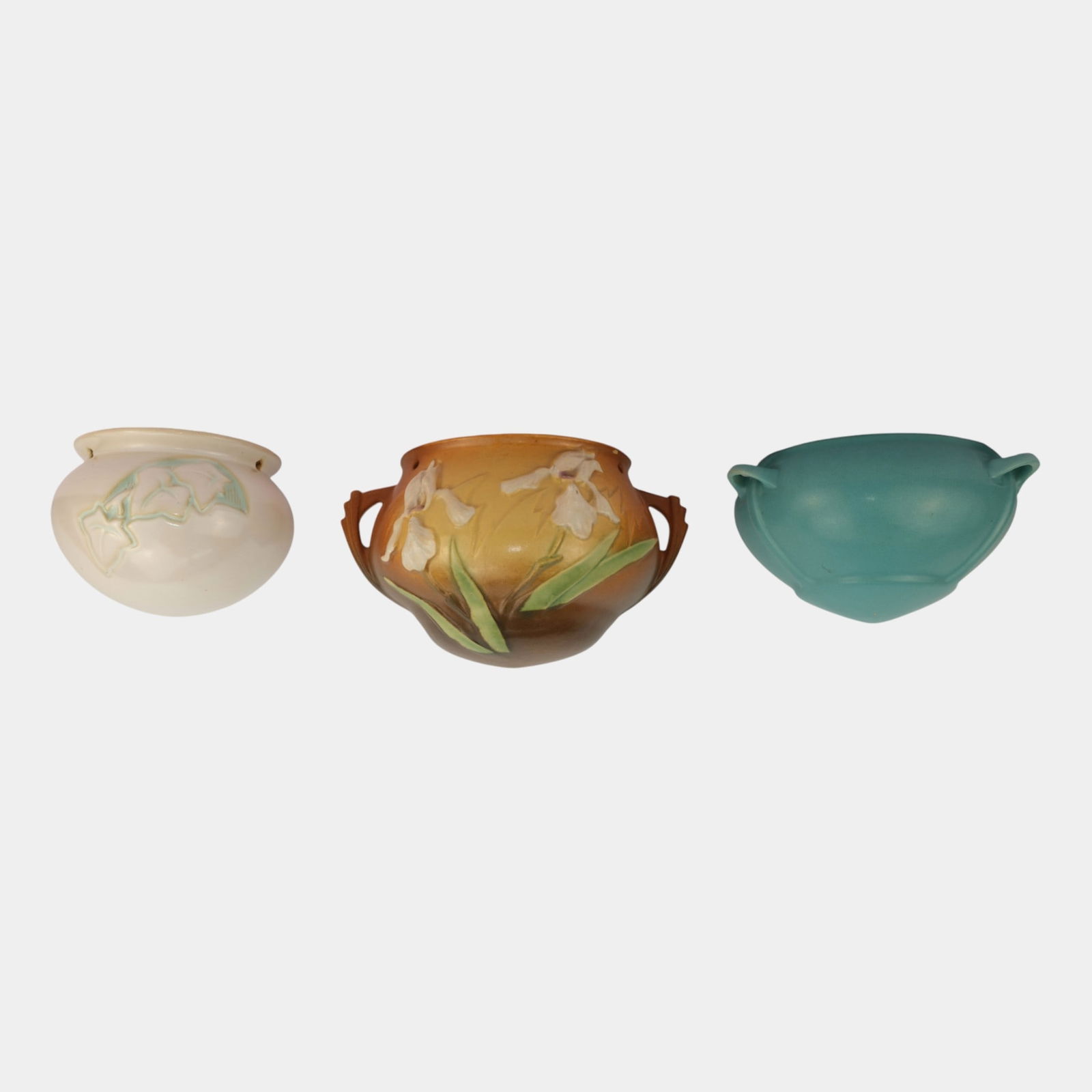 Roseville Silhouette Rosecraft Colors Iris Hanging Baskets (1 of 4)