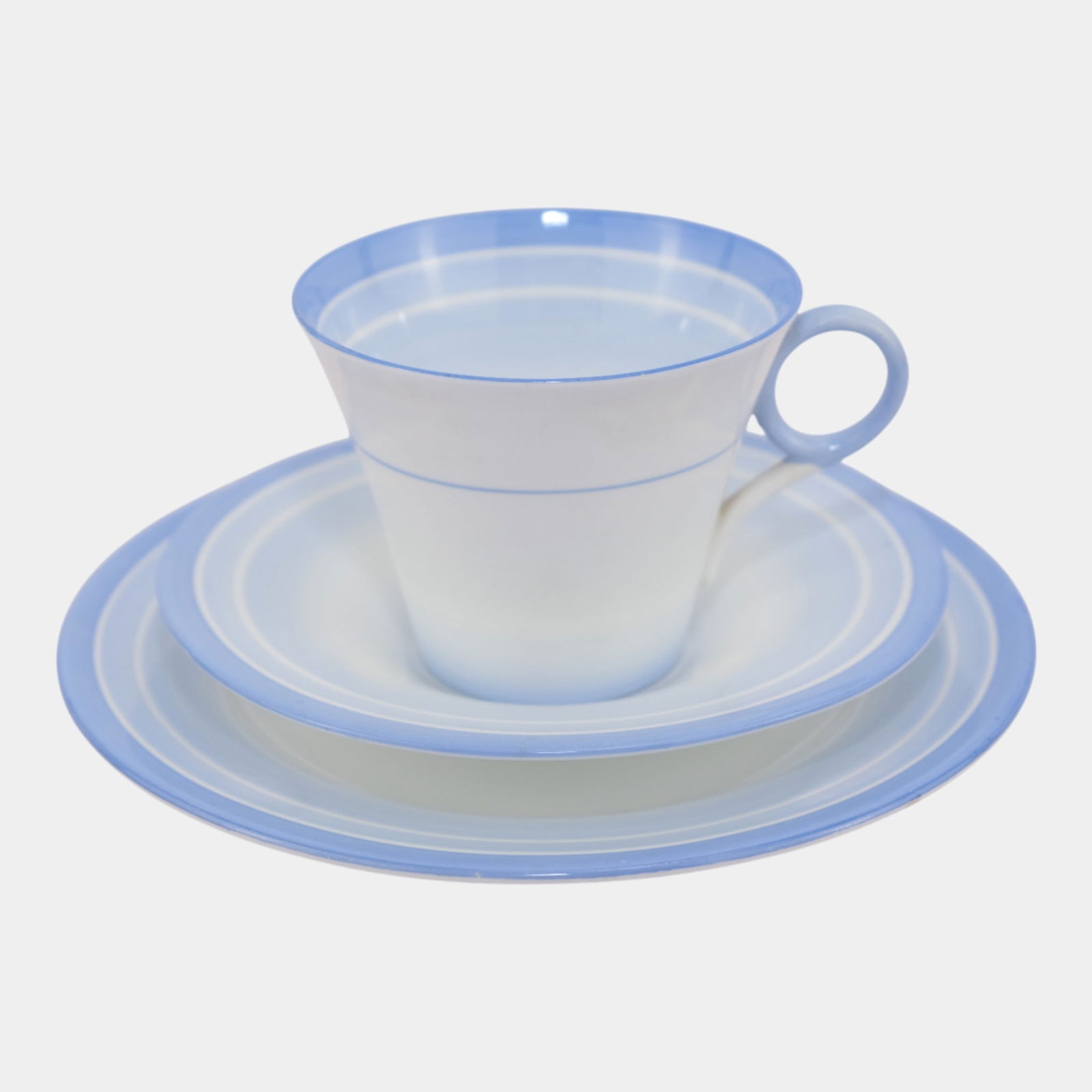 Shelley China England Vintage Regent "Swirls" Blue Cup & Saucer Tea Trio Set: Professional, fast, and affordable in house shipping available for all items. Shelley China England Vintage Regent "Swirls" Blue Cup & Saucer Tea Trio Set Soft, airy, and elegantly modern, this Shell
