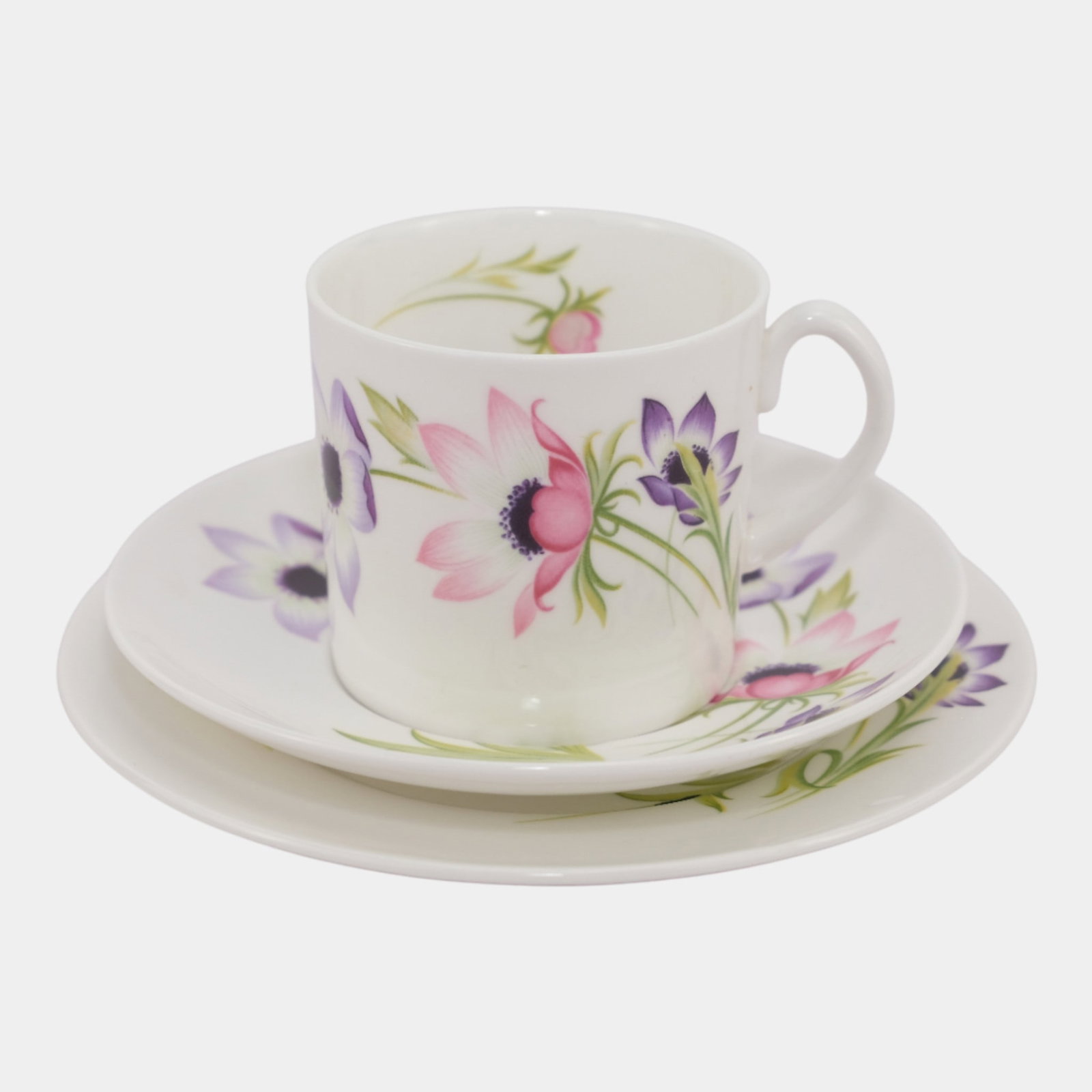 Shelley China England Vintage "Anemone" Floral Cup & Saucer Tea Trio Set: Professional, fast, and affordable in house shipping available for all items. Shelley China England Vintage "Anemone" Floral Cup & Saucer Tea Trio Set Fresh and delicately painted, this Shelley â&eu
