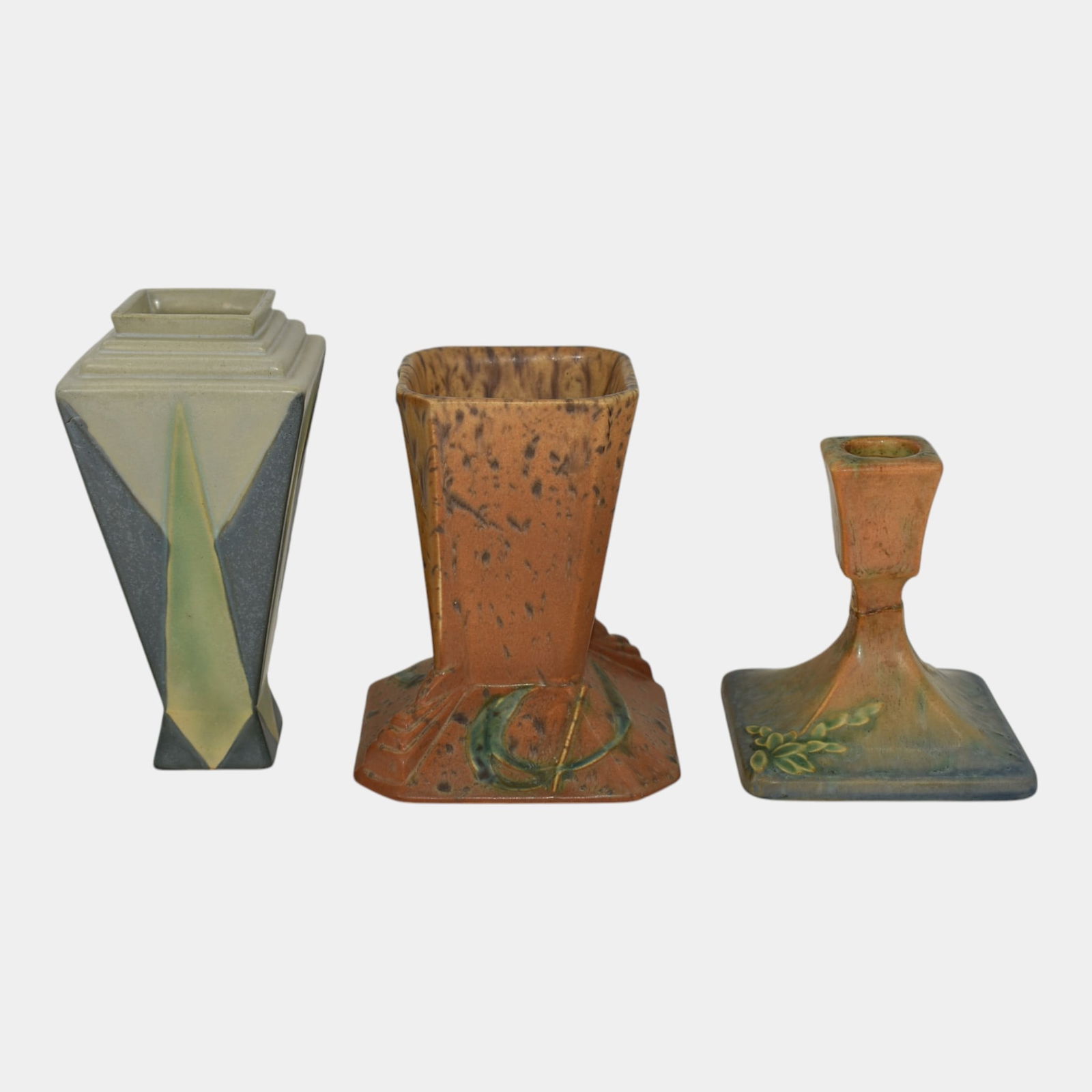 Roseville Pottery Futura Vase And Candleholder (1 of 6)