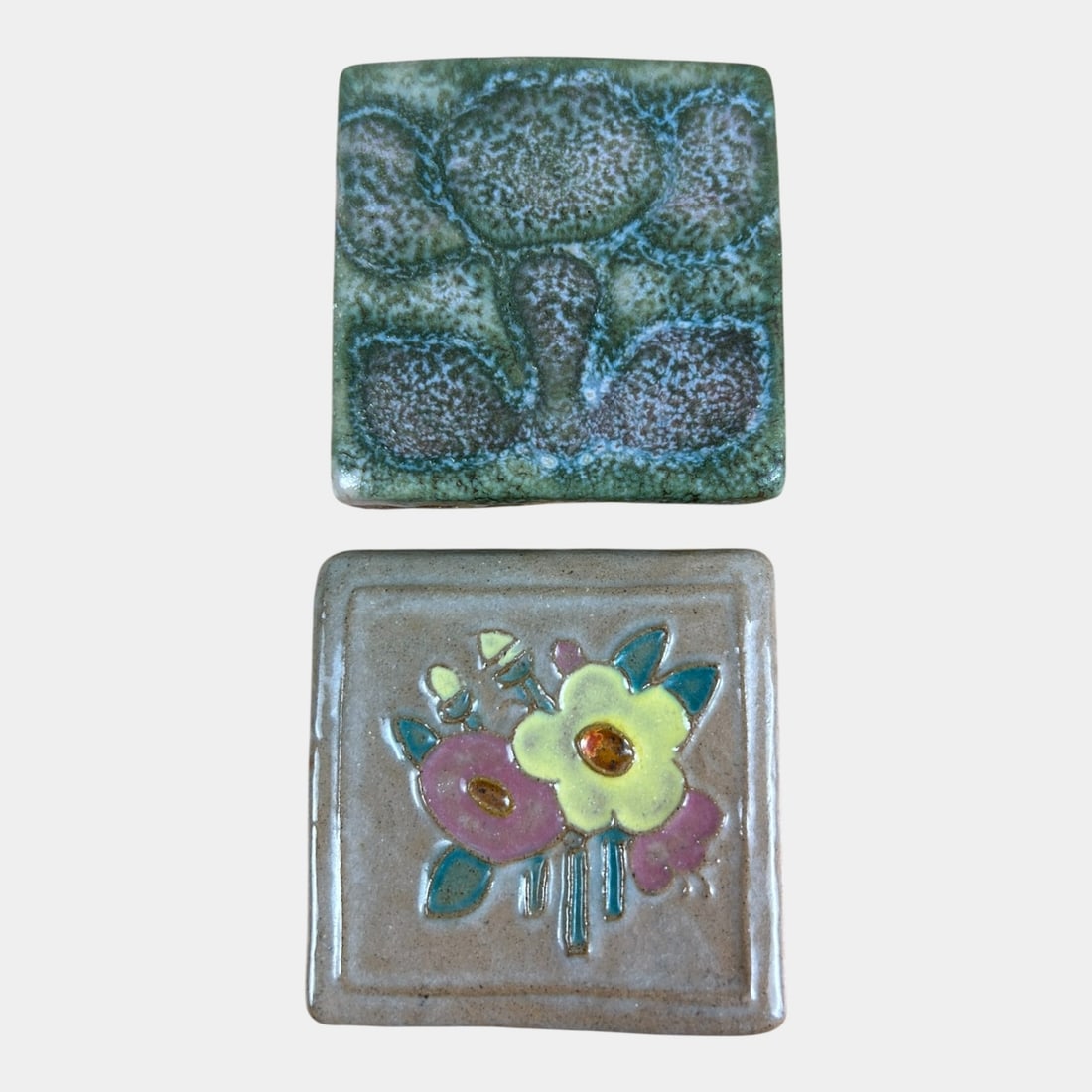 Pewabic Early 20th C. Art Pottery Mottled Green And Whimsey Floral Ceramic Tiles: We offer affordable in-house shipping on all items. Pewabic Early 20th C. Art Pottery Mottled Green And Whimsey Floral Ceramic Tiles Beautifully glazed and richly textured, this pair of Pewabic tiles