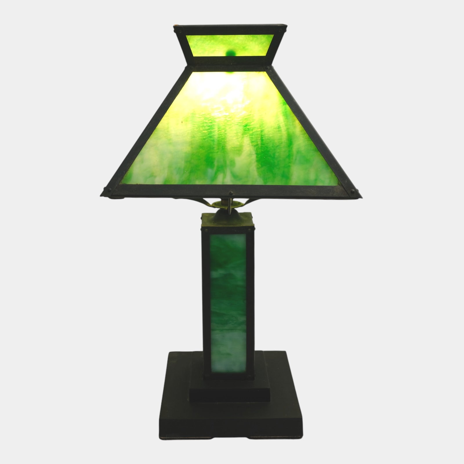 Arts And Crafts Mission Style 1920s Green Slag Glass Lamp With Metal & Slag Glass Base (1 of 7)