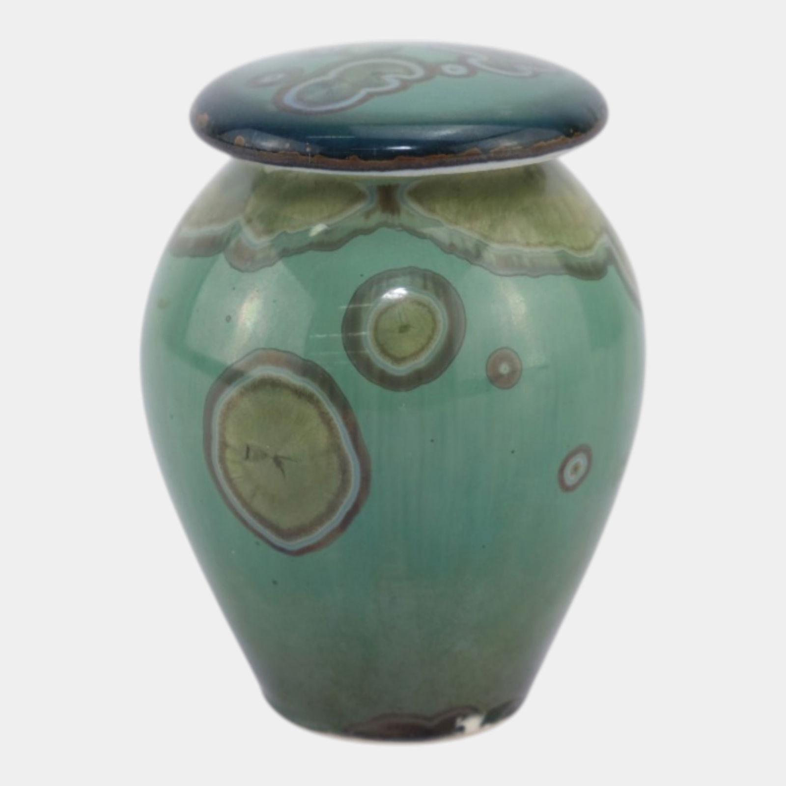 Bill Campbell Studio Art Pottery Green Crystalline Miniature Ceramic Lidded Jar: We offer affordable in-house shipping on all items. Bill Campbell Studio Art Pottery Green Crystalline Miniature Ceramic Lidded Jar Excellent condition. Minor grinding nicks to glaze near base. No ot
