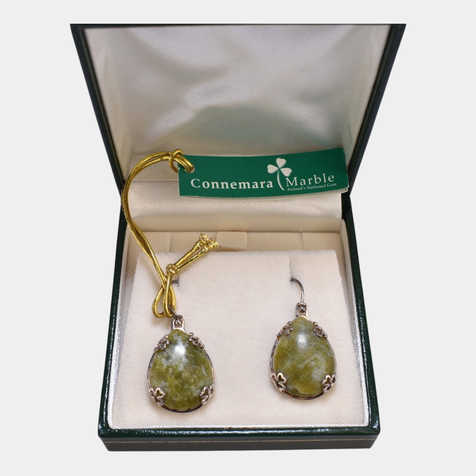 JC Walsh Irish Sterling Silver 925 Connemara Marble Earrings With Clover Prongs Settings: Professional, fast, and affordable in house shipping available for all items. Excellent condition.