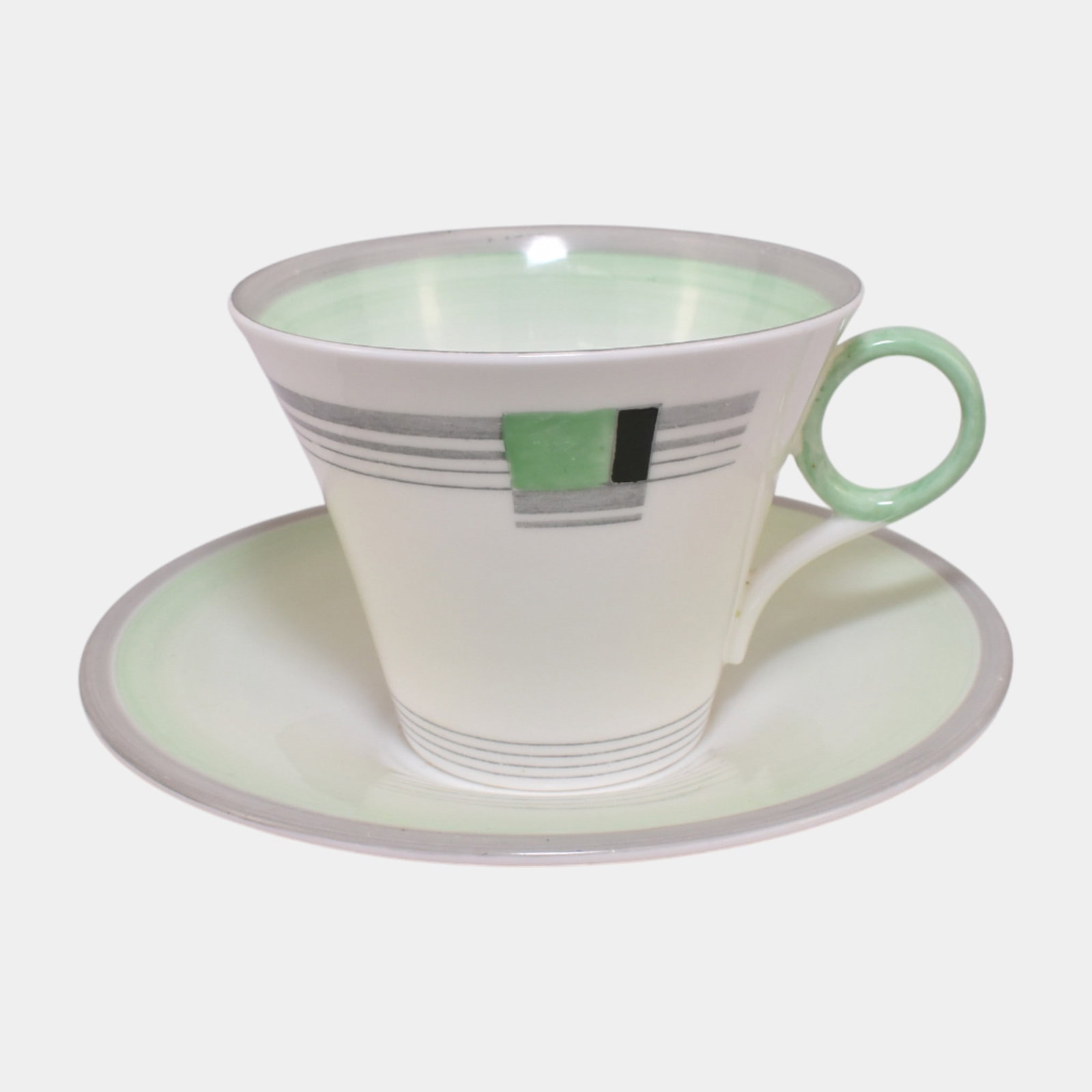 Shelley English 1930s Regent Green Square Gray Art Deco Geometric Cup & Saucer: Professional, fast, and affordable in house shipping available for all items. Shelley English 1930s Regent Green Square Gray Art Deco Geometric Cup & Saucer Gracefully modern and subtly angular, this