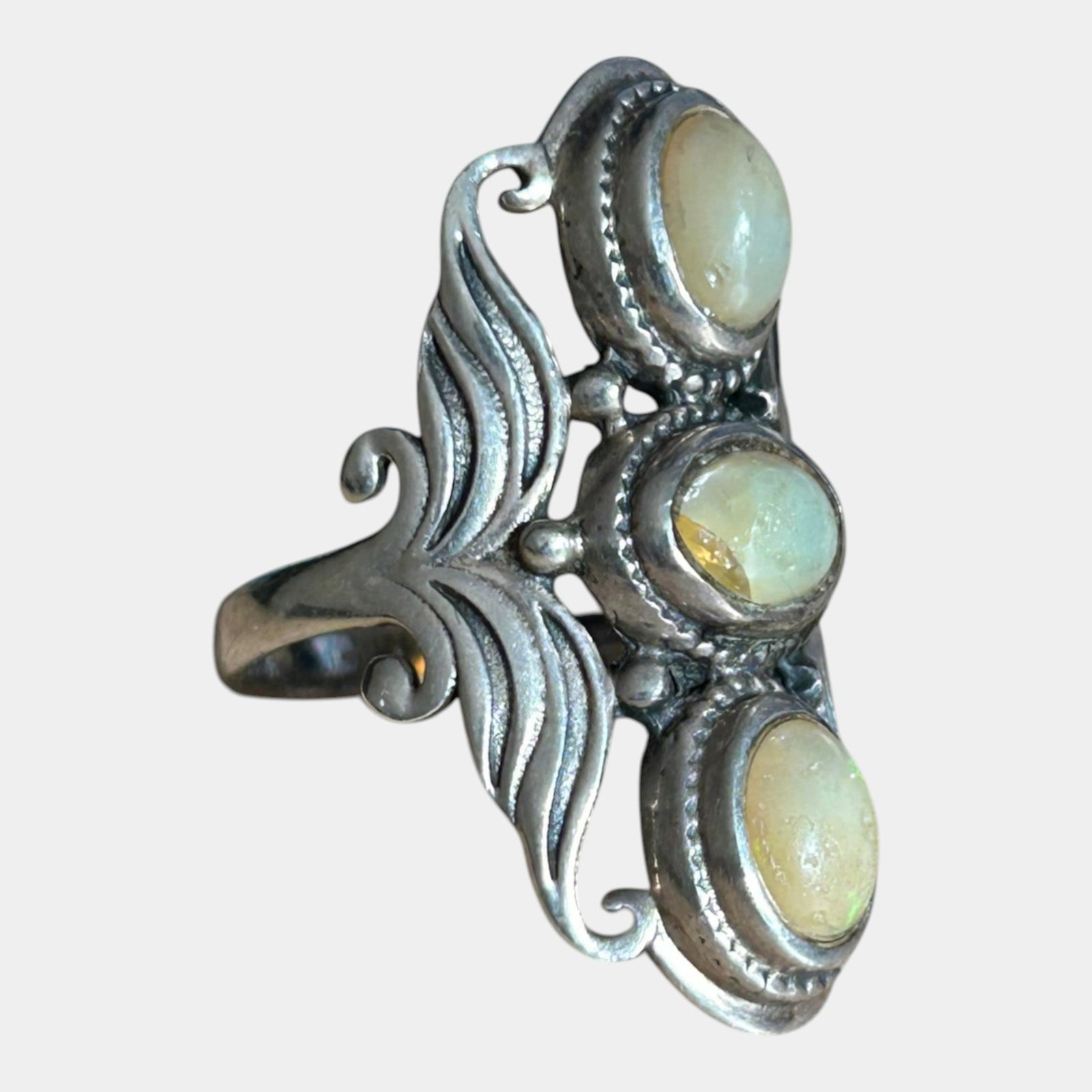 Sterling Silver Vintage Mid Century Modern Ethiopian Opal Cabochon Statement Ring Size 7 (1 of 3)