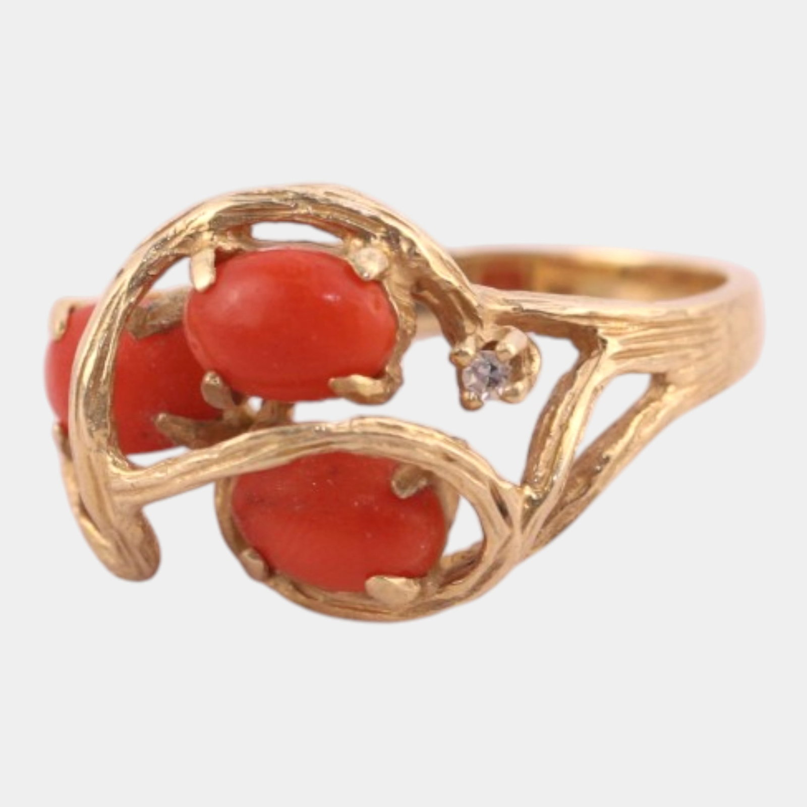14K Yellow Gold With Prong Set Red Coral Cabochon And Diamond Accent Stone Mid Century Ring: Professional, fast, and affordable in house shipping available for all items. Warmly toned and organically styled, this vintage ring features vivid coral cabochons set within a flowing openwork gold d