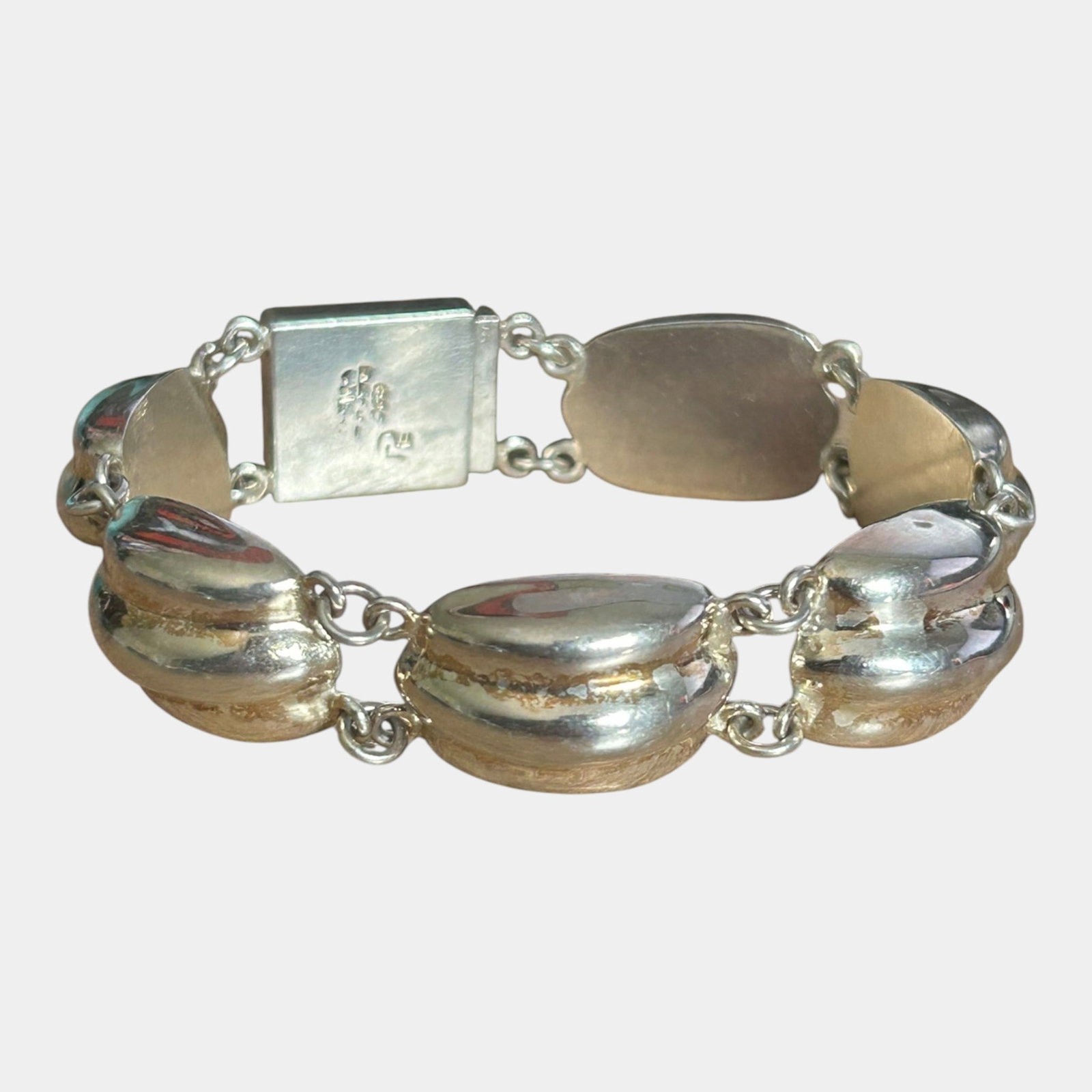Sterling Silver 925 Mid Century Modernist Oval Sculptural Link Bracelet Artist Signed 1.3oz Weight: Professional, fast, and affordable in house shipping available for all items. Sterling Silver 925 Mid Century Modernist Oval Sculptural Link Bracelet Artist Signed 1.3oz Weight Boldly sculpted and art