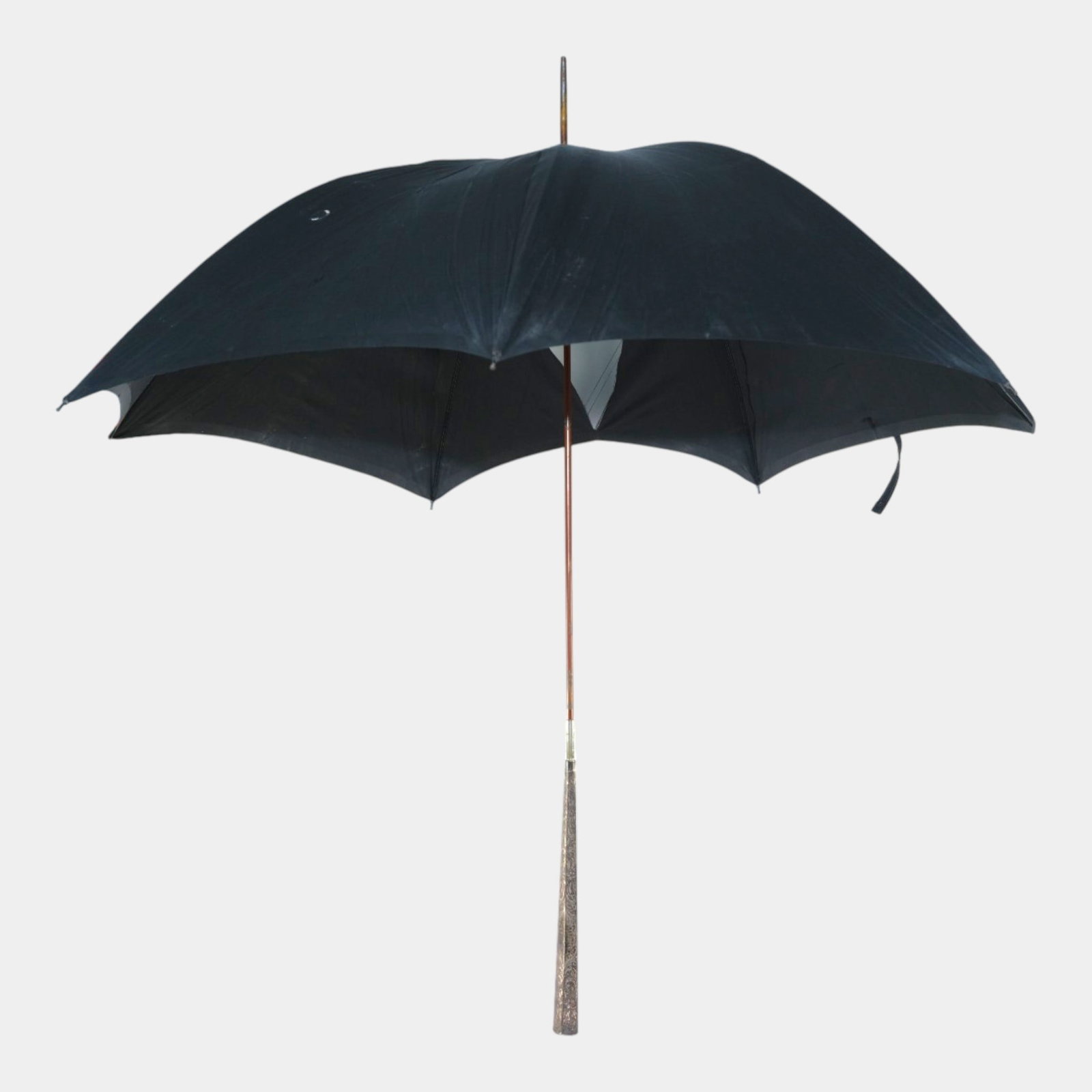 Late 19th Century Victorian Ornate Sterling Silver Handle Black Parasol Umbrella: Professional, fast, and affordable in house shipping available for all items. Late 19th Century Victorian Ornate Sterling Silver Handle Black Parasol Umbrella Elegantly ornate and refined, this Victor
