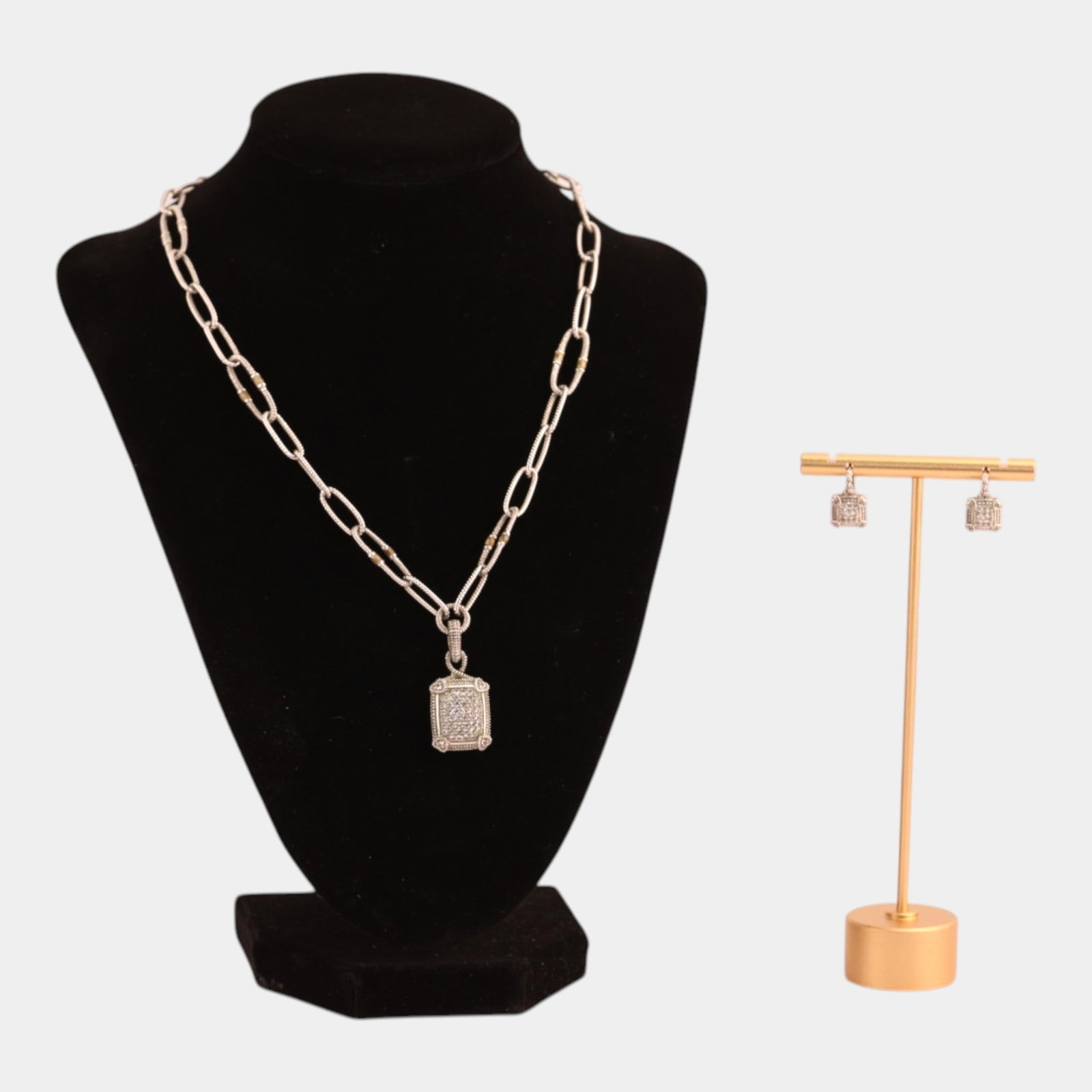 Judith Ripka Jr Sterling Silver 925 Paperclip Style Necklace With Diamond Pendant & Matching: Professional, fast, and affordable in house shipping available for all items. Boldly styled and contemporary, this designer set features a sterling silver paperclip link necklace with a sparkling diam