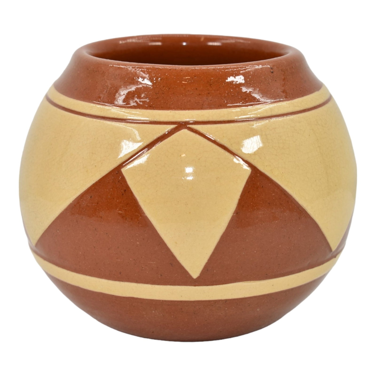 Pine Ridge Sioux Dakota Pottery Hand Made Brown Geometric Design Vase Cottier: Professional, fast, and affordable in house shipping available for all items. Pine Ridge Sioux Dakota Pottery Hand Made Brown Geometric Design Vase Cottier Bulbous hand crafted vase with a wonderful N
