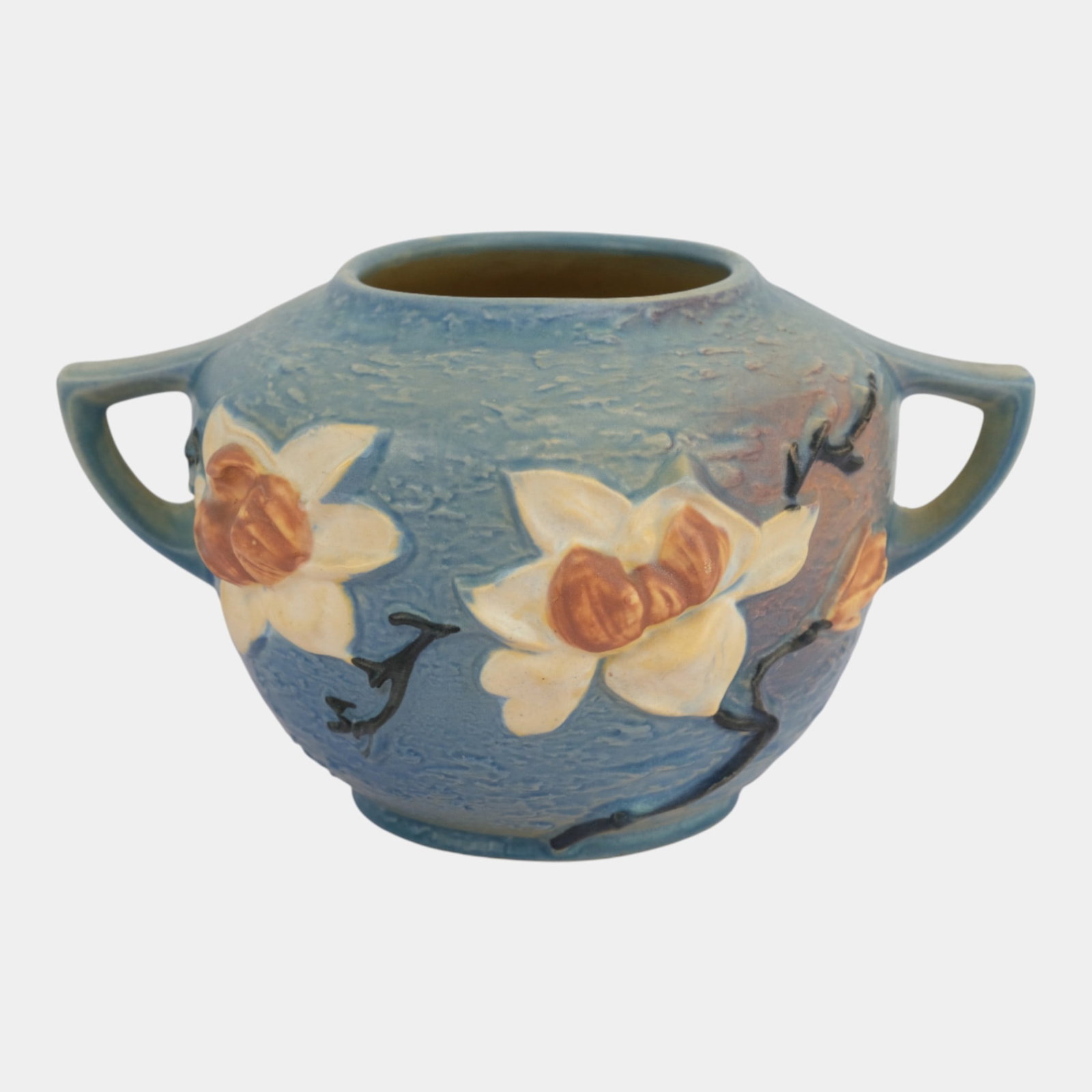 Roseville Magnolia Blue 1943 Mid Century Modern Art Pottery Ceramic Vase 446-6: We offer affordable in-house shipping on all items. Roseville Magnolia Blue 1943 Mid Century Modern Art Pottery Ceramic Vase 446-6 Excellent condition. Age related wear. Bottom marked as shown. Vase i