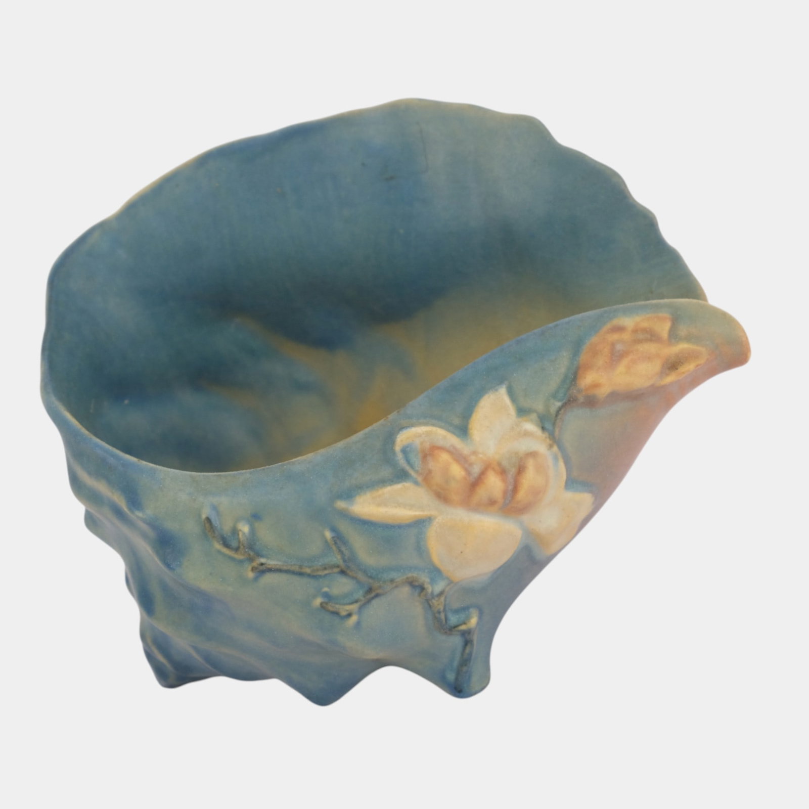 Roseville Magnolia Blue 1943 Vintage Art Pottery Conch Shell Planter Vase 453-6: We offer affordable in-house shipping on all items. Roseville Magnolia Blue 1943 Vintage Art Pottery Conch Shell Planter Vase 453-6 Excellent condition. Age related wear. Bottom marked as shown. Plant