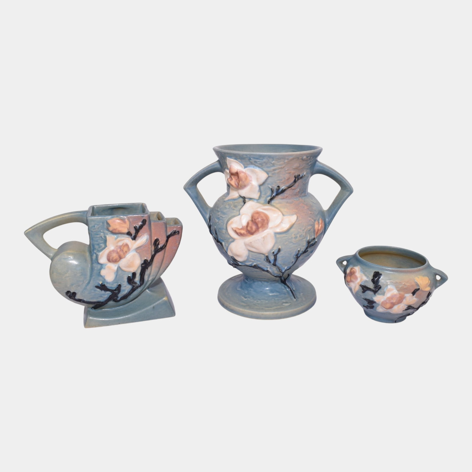 Roseville Pottery Magnolia Blue Vases (1 of 3)