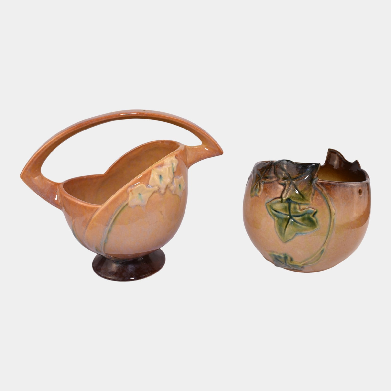 Roseville Wincraft Orange 1948 Mid Century Modern Ceramic Basket Hanging Planter: We offer affordable in-house shipping on all items. Roseville Wincraft Orange 1948 Mid Century Modern Ceramic Basket Hanging Planter Good mold and color. Excellent original condition. No chips, cracks