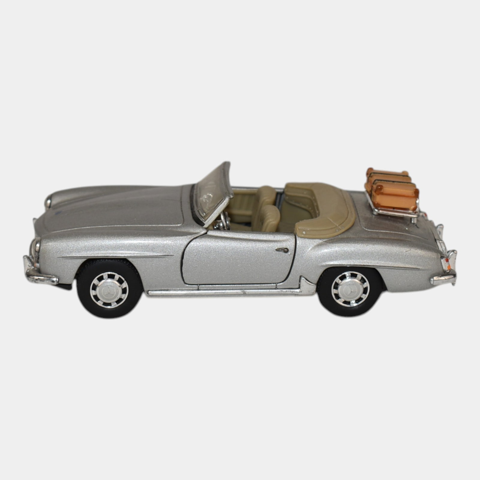 Hongwell Diecast Mercedes Benz 190 SL Cabrio Silver Sports Car (1 of 6)