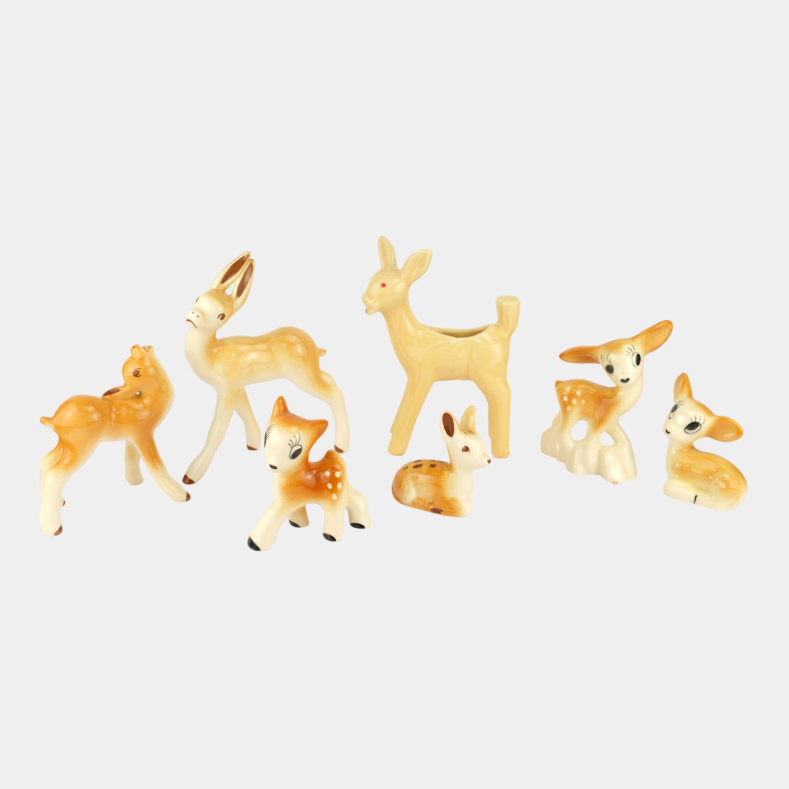 Robert Simmons, Bernard, Shawnee Mid Century Art Pottery Deer Figurines: We offer affordable in-house shipping on all items. Robert Simmons, Bernard, Shawnee Mid Century Art Pottery Deer Figurines Excellent condition. Age related wear. Bottom marked as shown. Tallest deer 