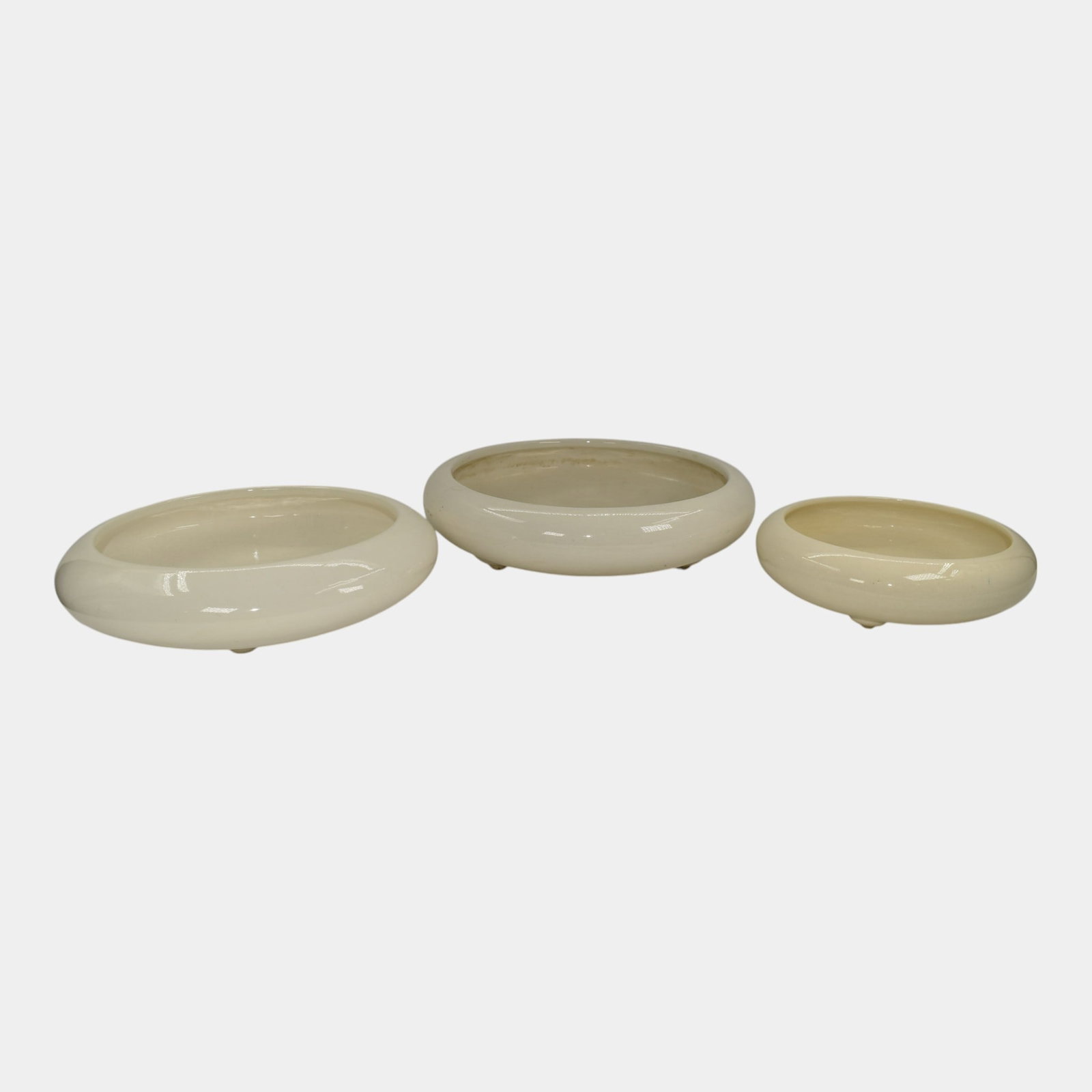 Vintage Art Deco Pottery Ceramic White Footed Bowls (1 of 6)