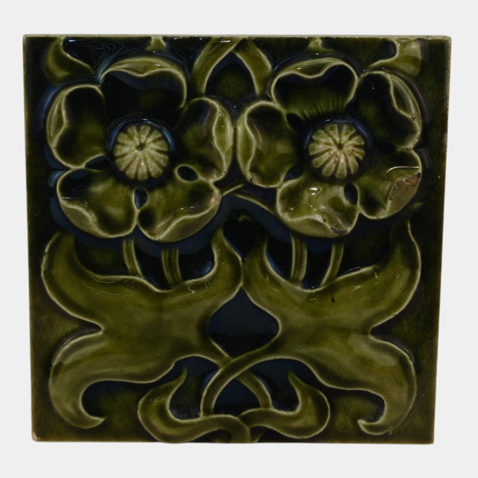 J And JG Low Art Tile Works 1880s Art Pottery Green Majolica Floral Ceramic Tile: We offer affordable in-house shipping on all items. J And JG Low Art Tile Works 1880s Art Pottery Green Majolica Floral Ceramic Tile Minor nicks to corner and to flower in relief. Tile is 6" by 6".