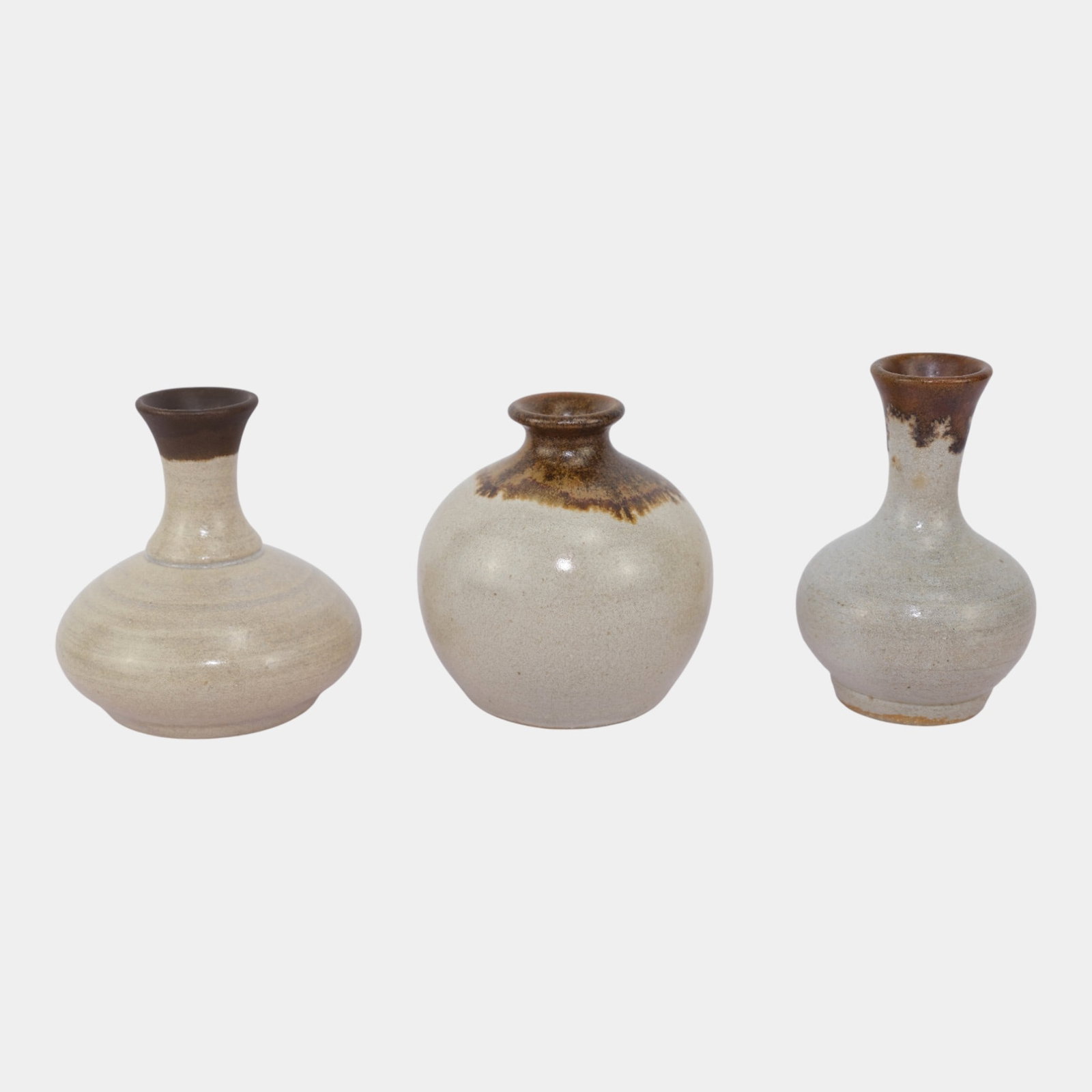 Pigeon Forge Tennessee Art Pottery Set of 3 Brown Glazed Rim Vases Huskey Ownby: We offer affordable in-house shipping on all items. Pigeon Forge Tennessee Art Pottery Set of 3 Brown Glazed Rim Vases Huskey Ownby Excellent original condition. No chips, cracks, damage or repair of 