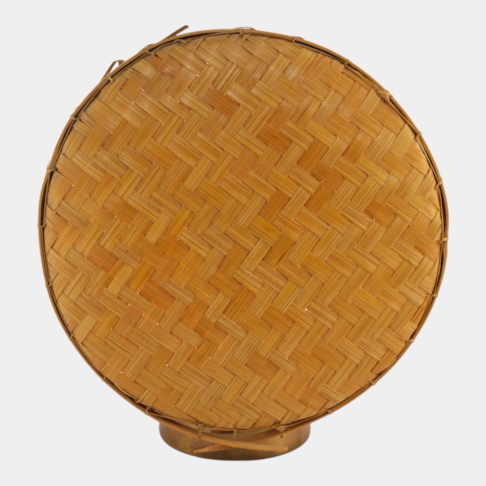 Mid Century Wood Basket Weave Shade Brass Base Electric Table Lamp: We offer affordable in-house shipping on all items. Mid Century Wood Basket Weave Shade Brass Base Electric Table Lamp Excellent condition. Age related wear. Lamp is 11" tall and 10 1/4" wide.