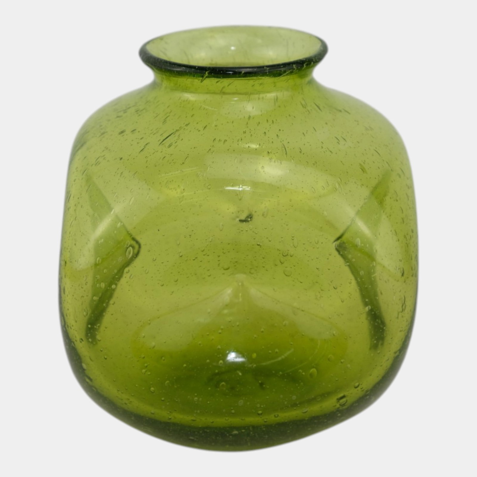 Blenko West Virginia Mid Century Modern Handcrafted Avocado Green Glass Pinch Vase: We offer affordable in-house shipping on all items. Blenko West Virginia Mid Century Modern Handcrafted Avocado Green Glass Pinch Vase Excellent original condition. No chips, cracks, damage or repair 