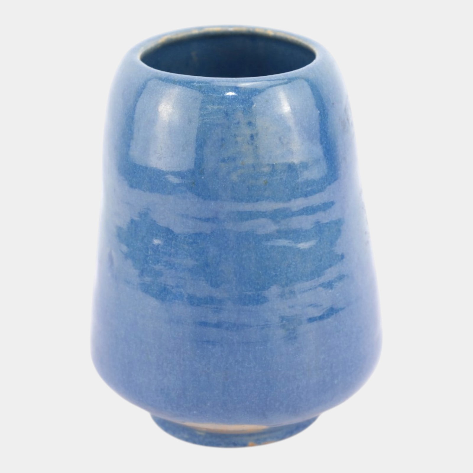Silver Springs Florida Mid Century Art Pottery Mottled Blue Footed Vase: We offer affordable in-house shipping on all items. Silver Springs Florida Mid Century Art Pottery Mottled Blue Footed Vase Excellent original condition. No chips, cracks, damage or repair of any kind