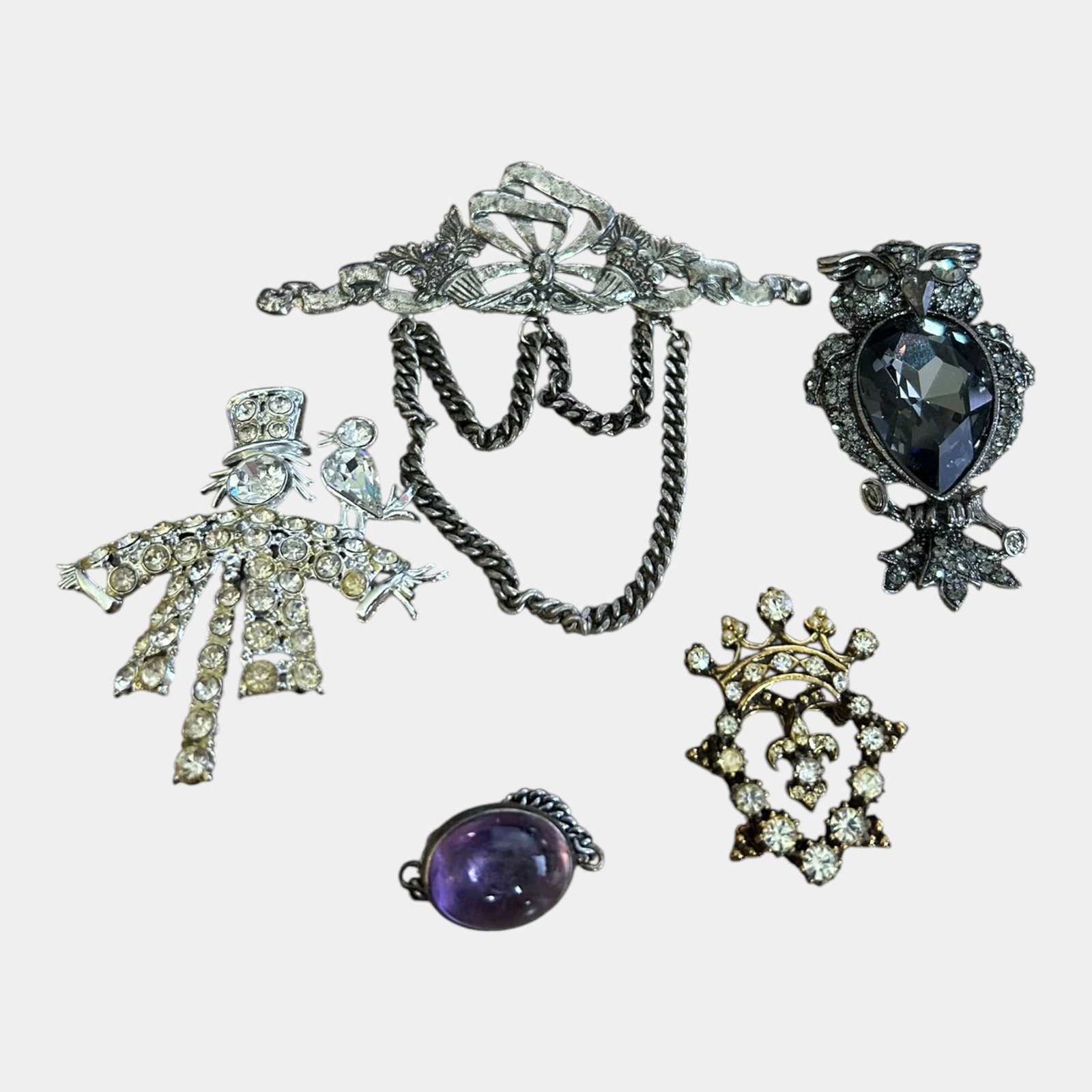 Mid To Late 20th Century Art Deco Figural Silver-Tone Rhinestone Brooches & Purple Clip: We offer affordable in-house shipping on all items. Mid To Late 20th Century Art Deco Figural Silver-Tone Rhinestone Brooches & Purple Clip Excellent condition. Age related wear.