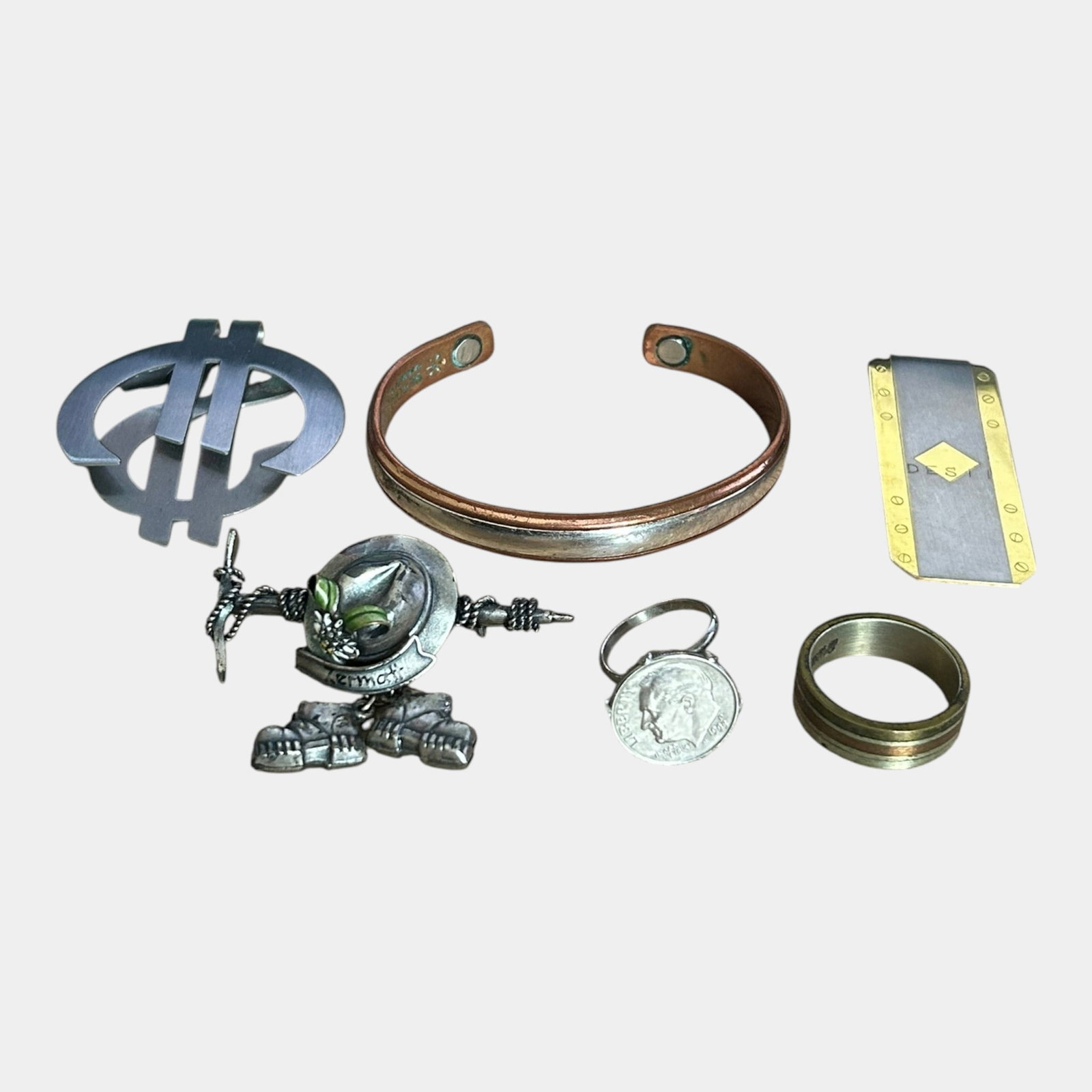 20th Century Mens Fashion Accessories Money Clips, Brooch, Rings, & Copper Cuff Bracelet: We offer affordable in-house shipping on all items. 20th Century Mens Fashion Accessories Money Clips, Brooch, Rings, & Copper Cuff Bracelet Excellent condition. Age related wear.