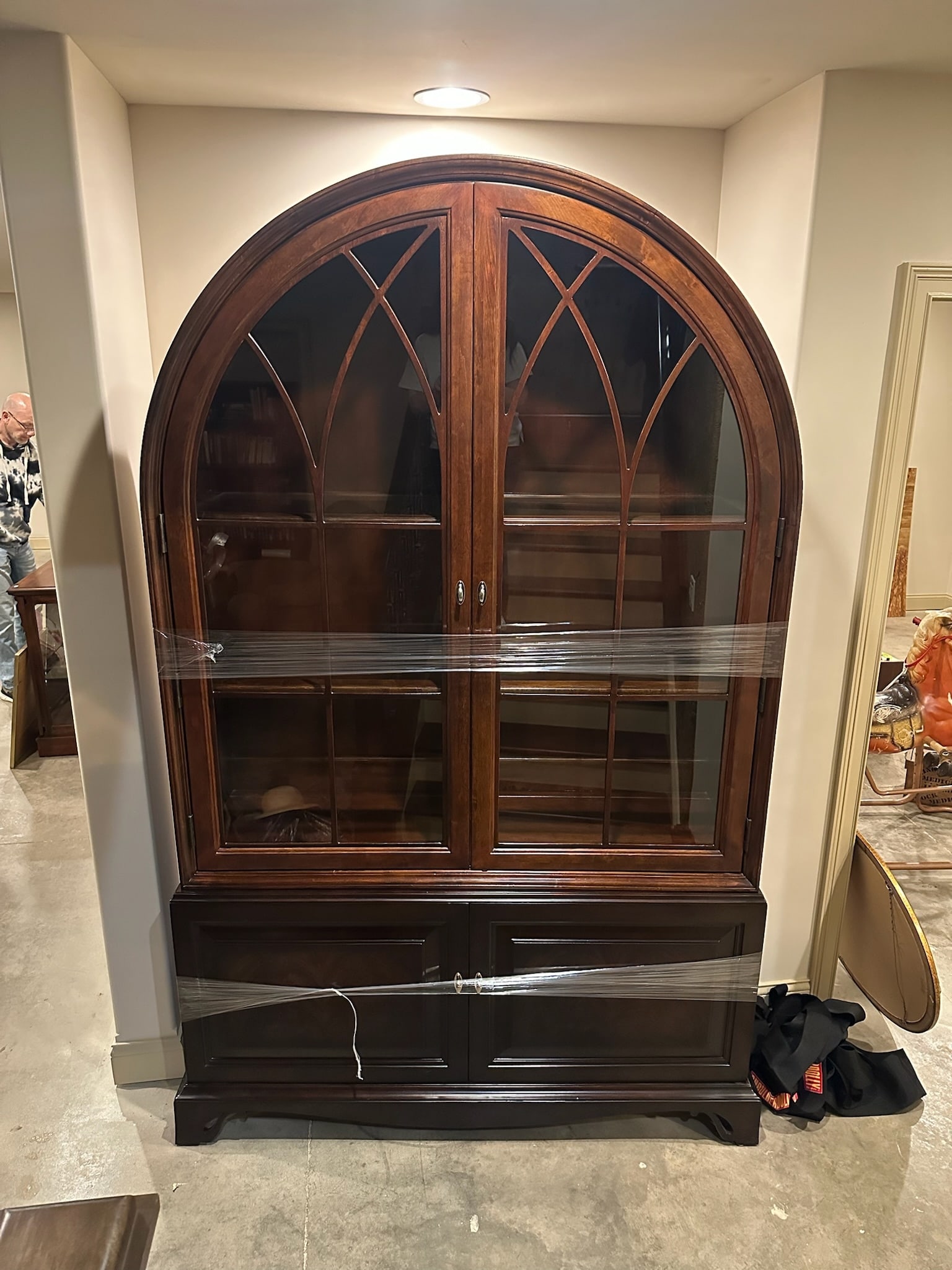 Bernhardt Rich Mahogany And Glass Doors & Shelves Domed Wooden Hutch: We offer affordable in-house shipping on all items. Bernhardt Rich Mahogany And Glass Doors & Shelves Domed Wooden Hutch Excellent condition. Age related wear. Cabinet is 92" tall, 61 1/2" wide, and 1